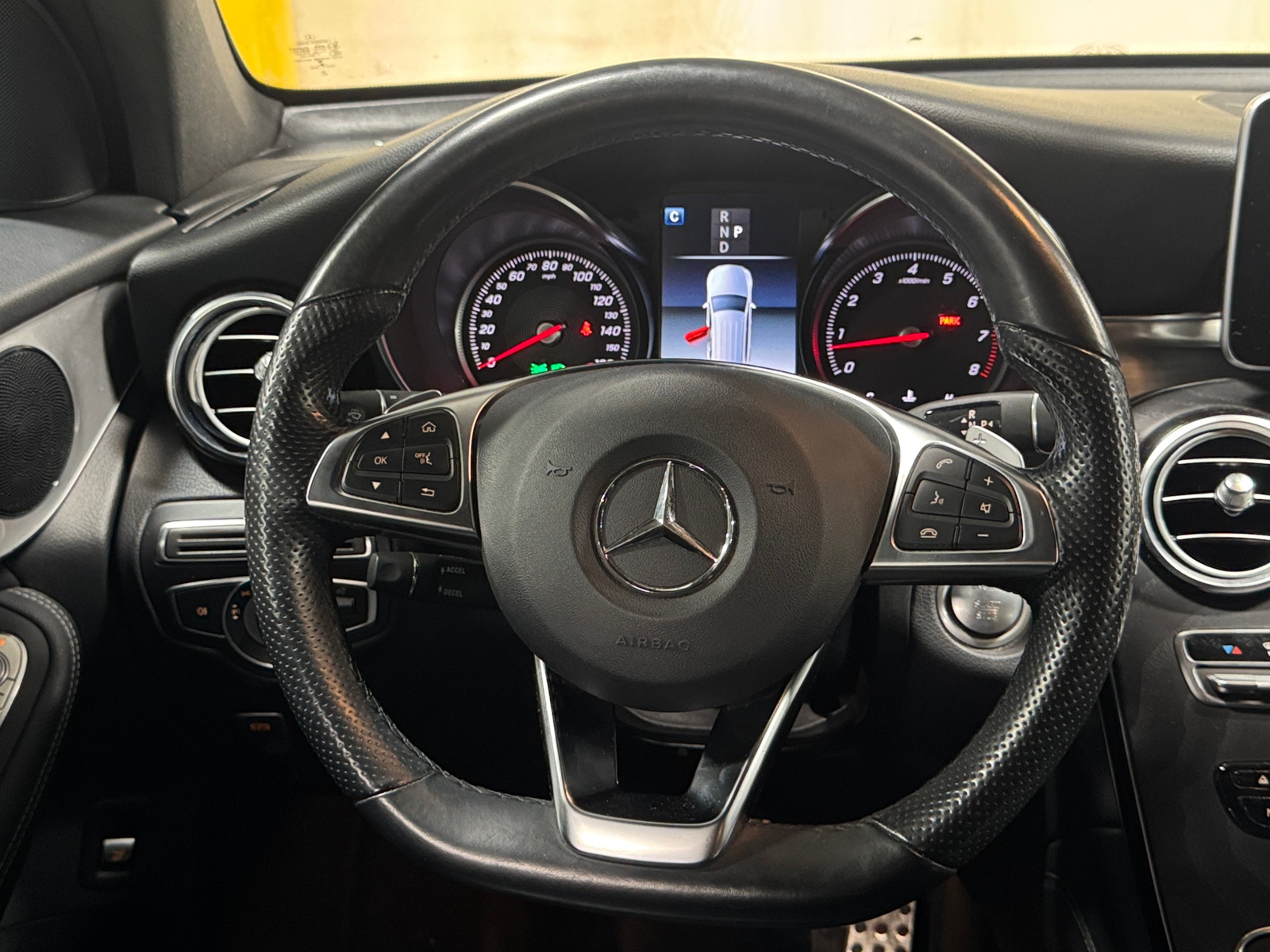 Thumbnail: 2019 Mercedes-Benz GLC - 4