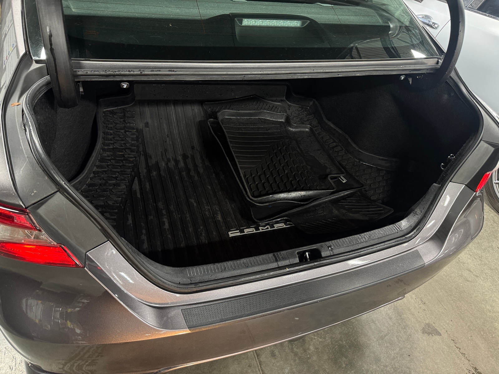 Thumbnail: 2019 Toyota Camry - 7