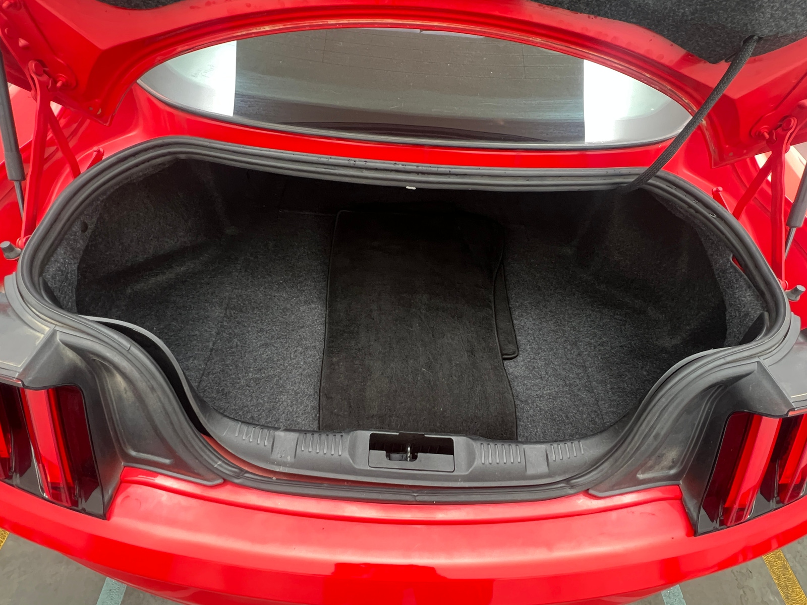 Thumbnail: 2017 Ford Mustang - 5