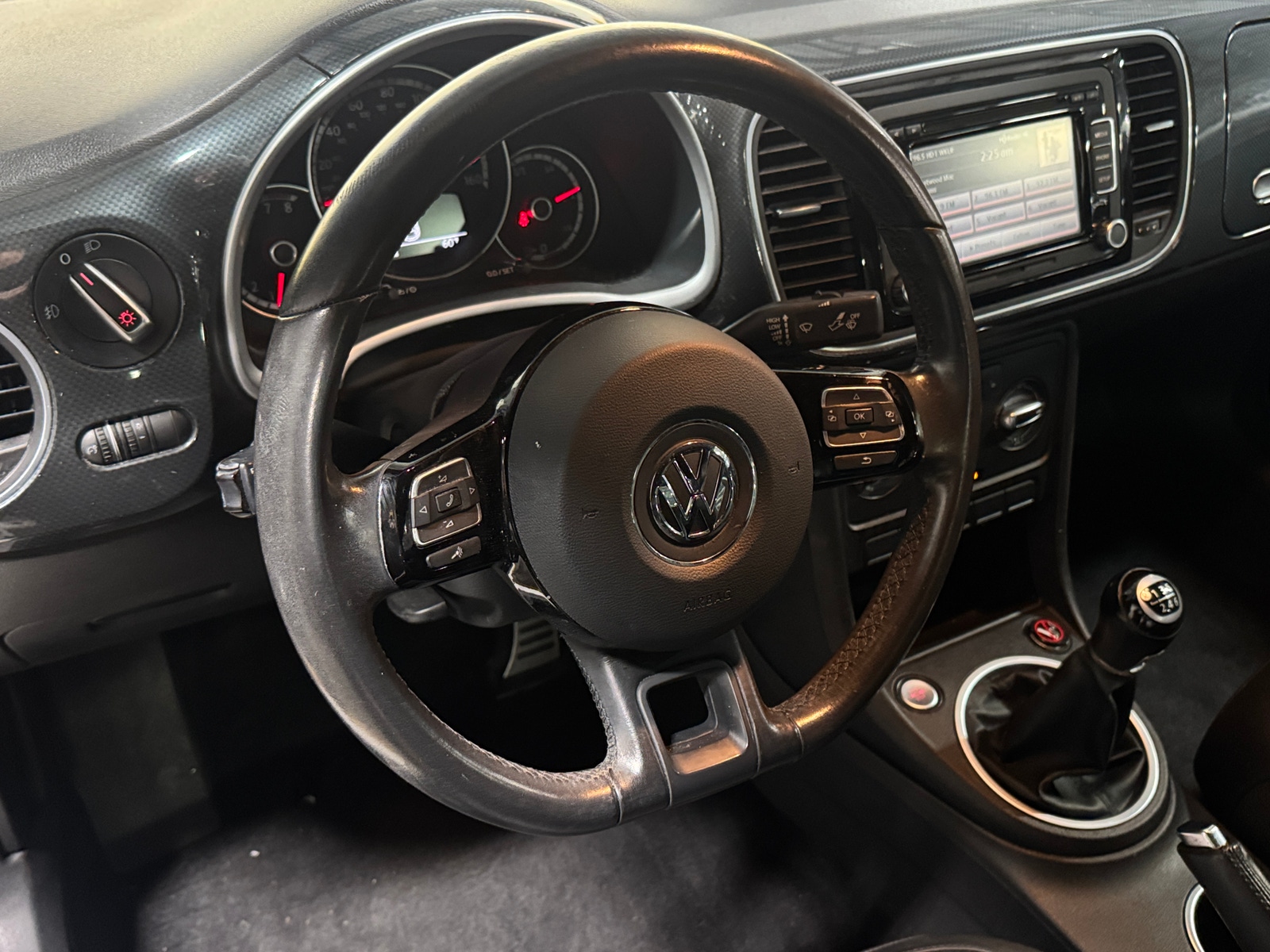 Thumbnail: 2013 Volkswagen Beetle - 4