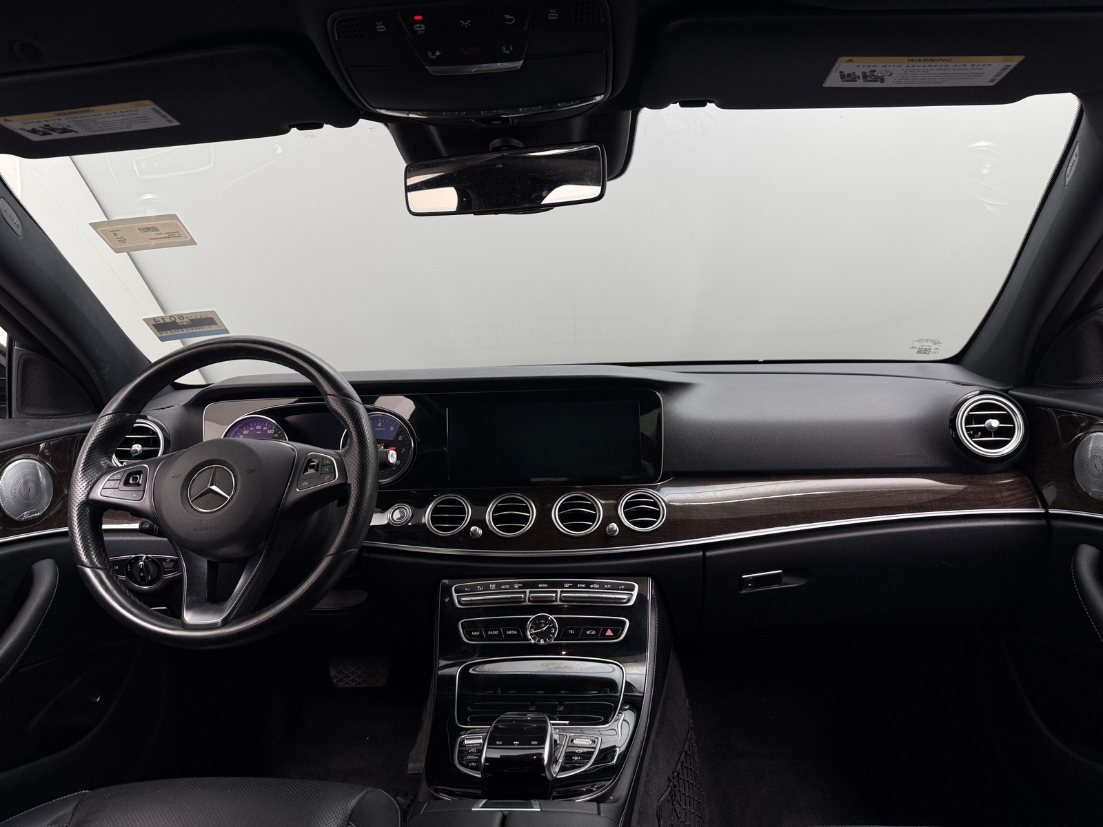 Thumbnail: 2017 Mercedes-Benz E-Class - 2