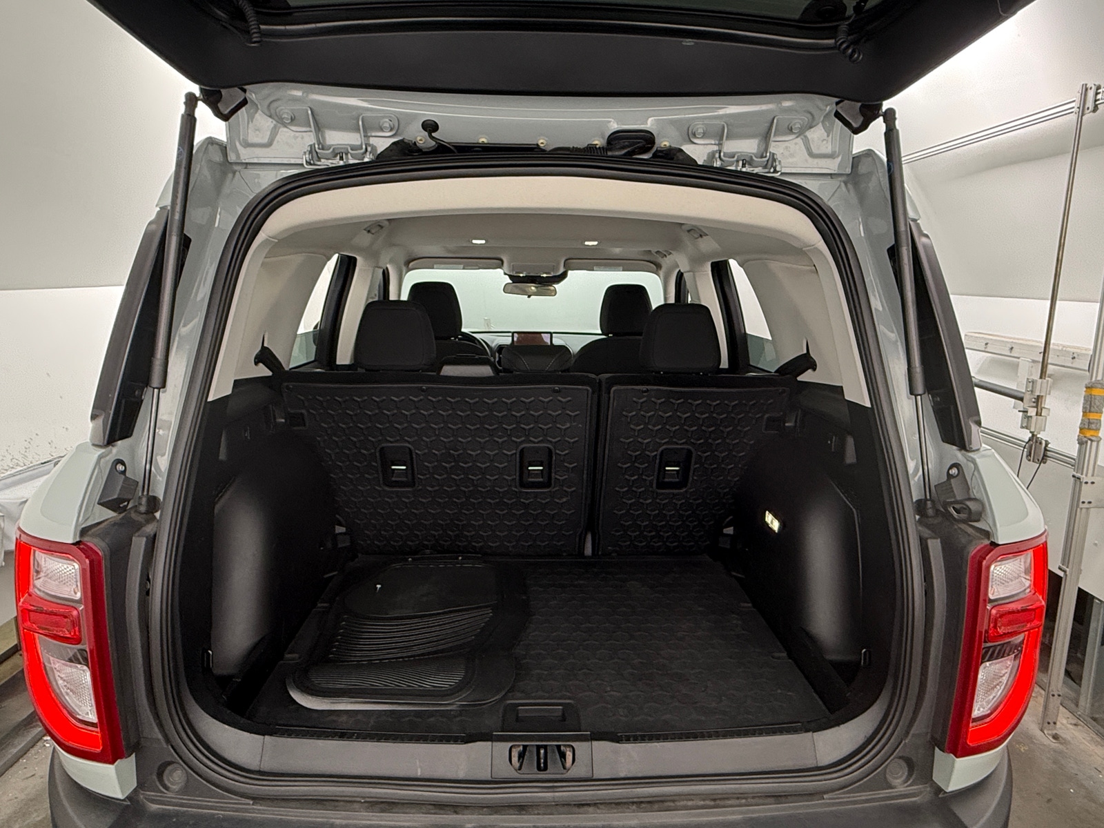 Thumbnail: 2023 Ford Bronco Sport - 7