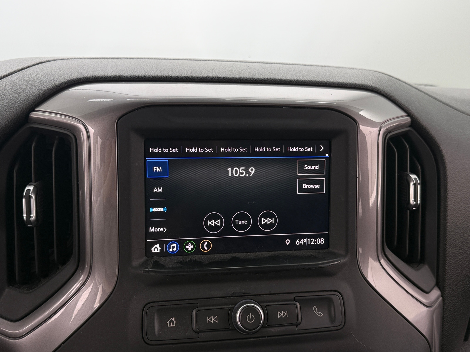 Thumbnail: 2020 Chevrolet Silverado 1500 - 4