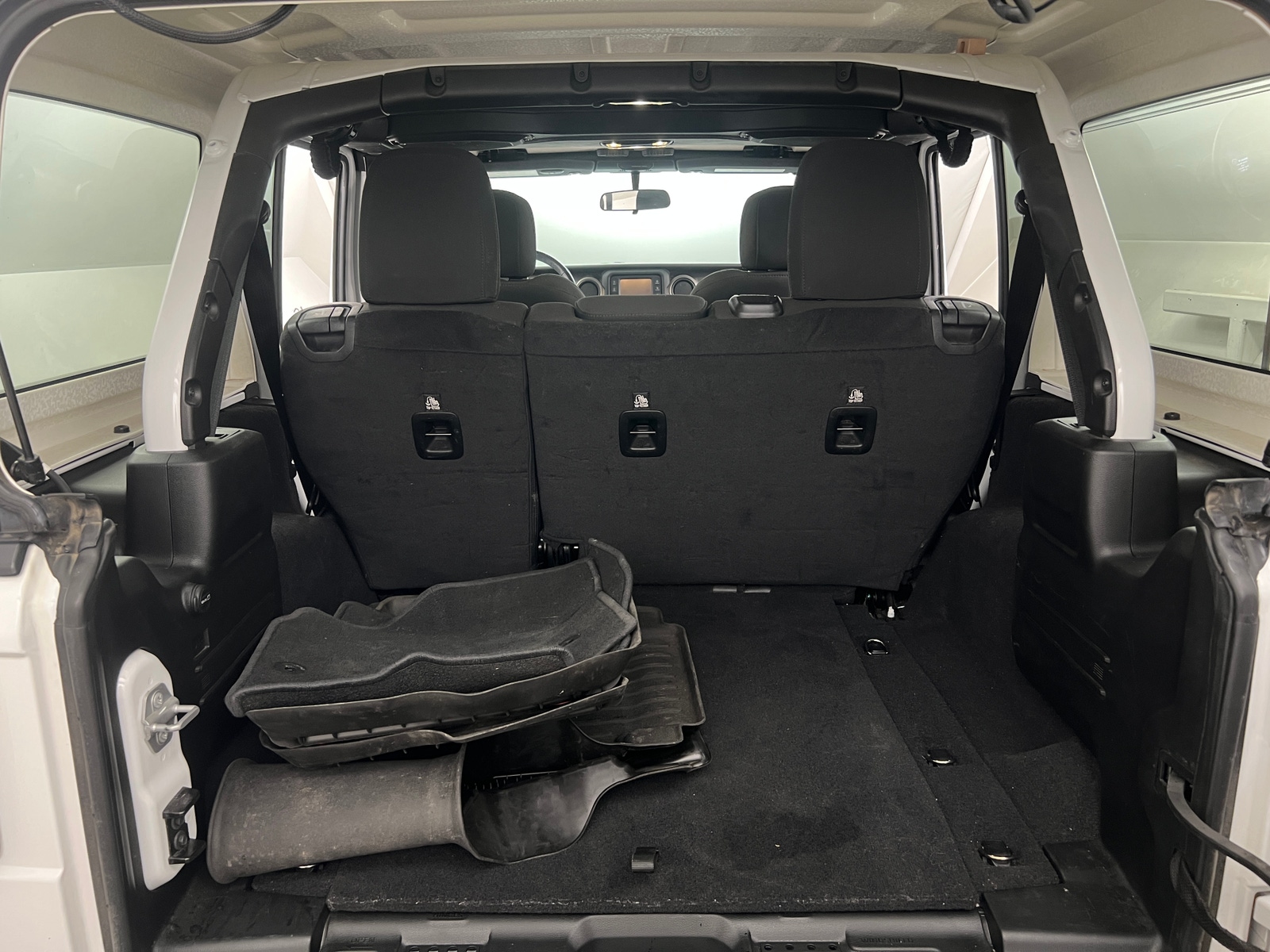 Thumbnail: 2020 Jeep Wrangler - 7