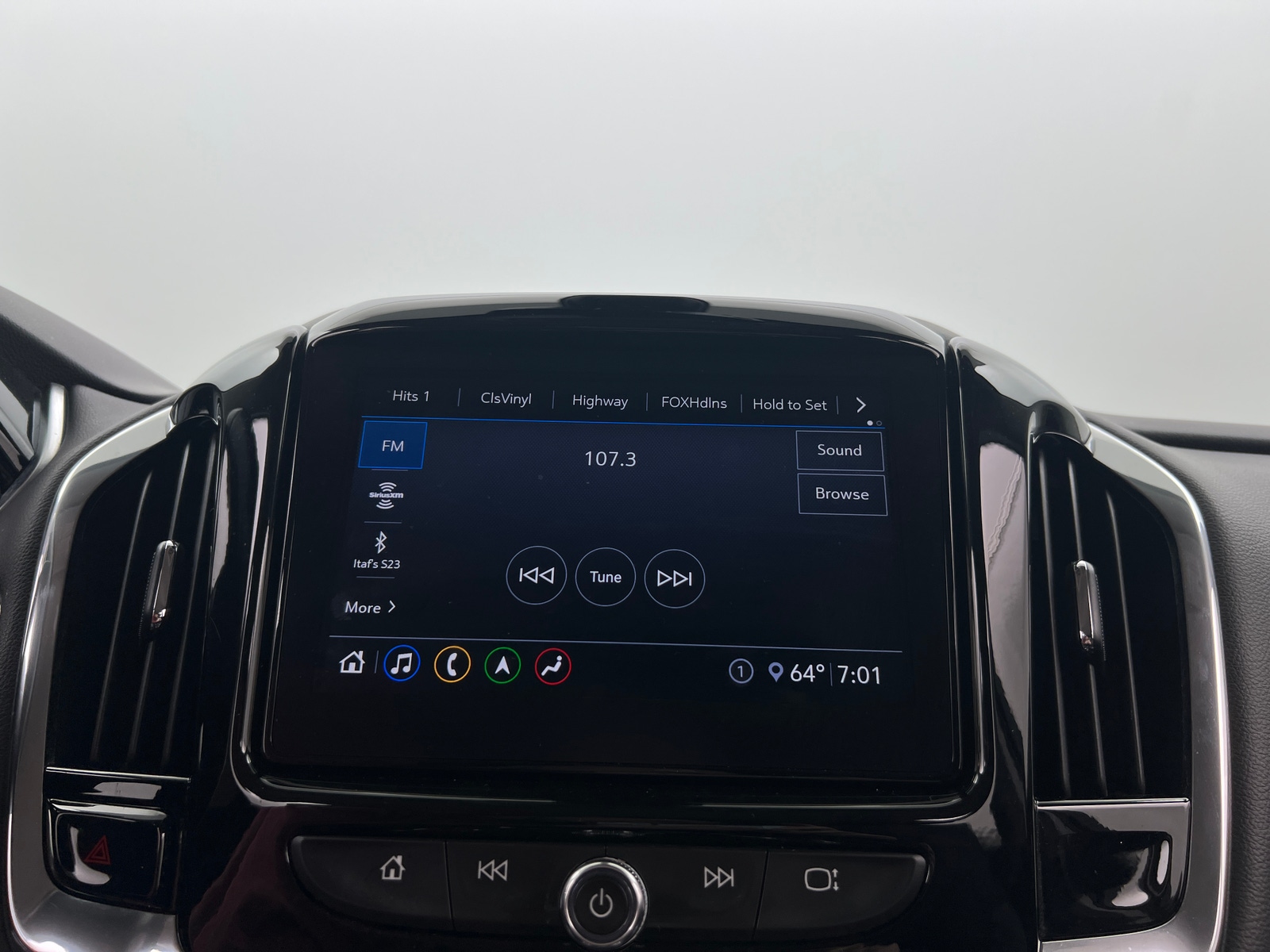 Thumbnail: 2020 Chevrolet Traverse - 3