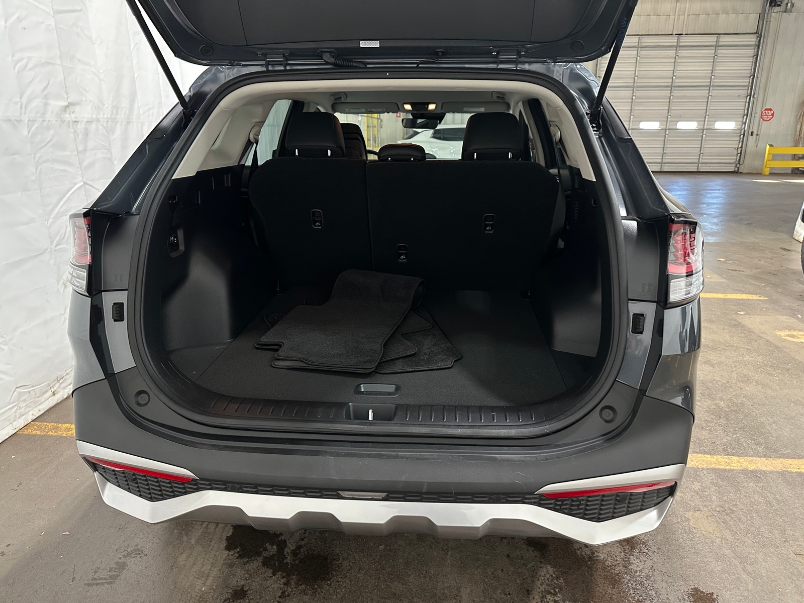 Thumbnail: 2024 Kia Sportage - 6