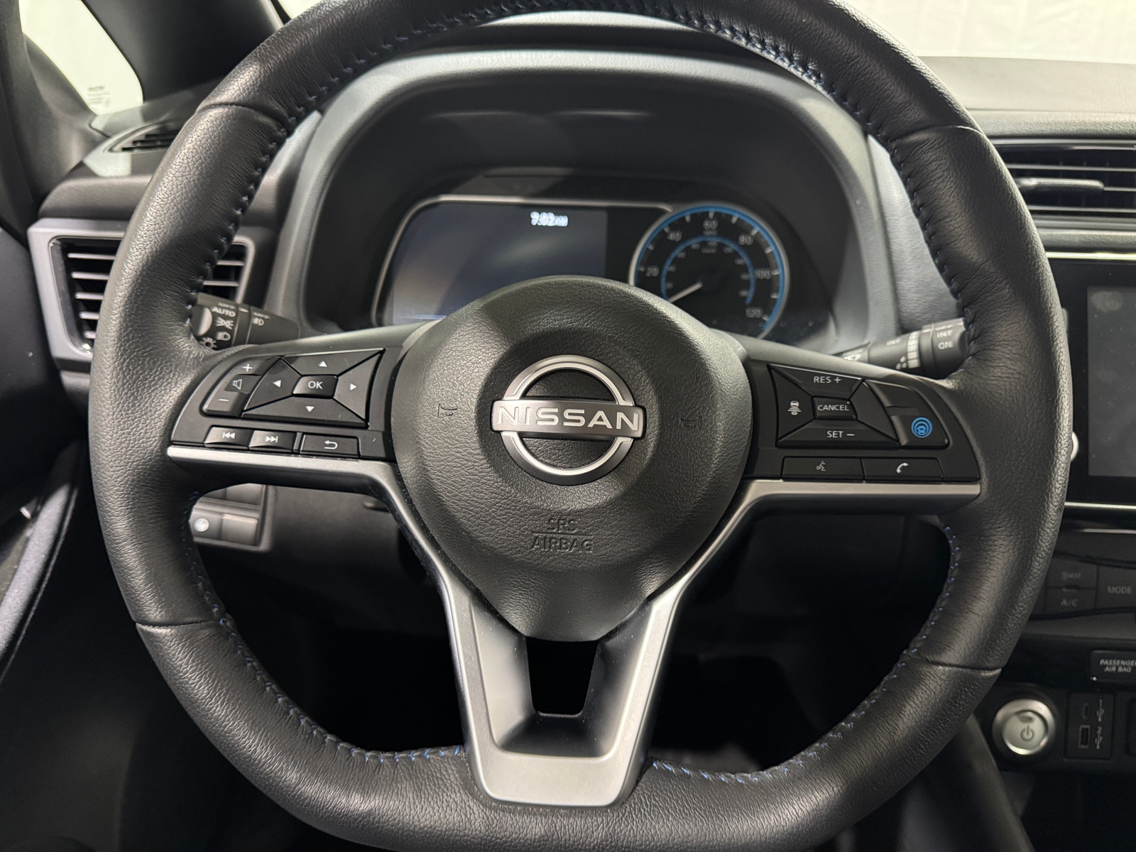 Thumbnail: 2024 Nissan Leaf - 5