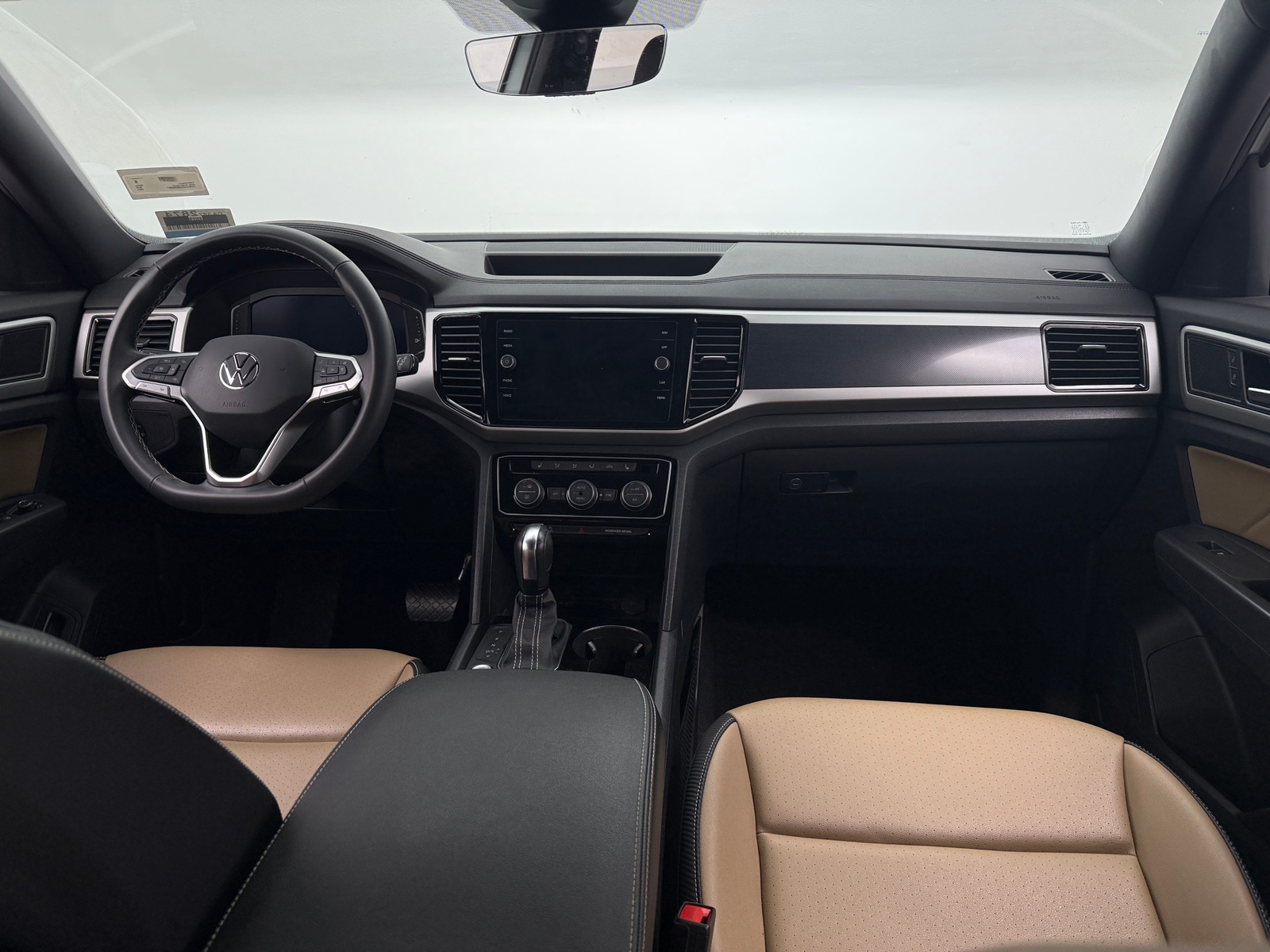 Thumbnail: 2021 Volkswagen Atlas - 2