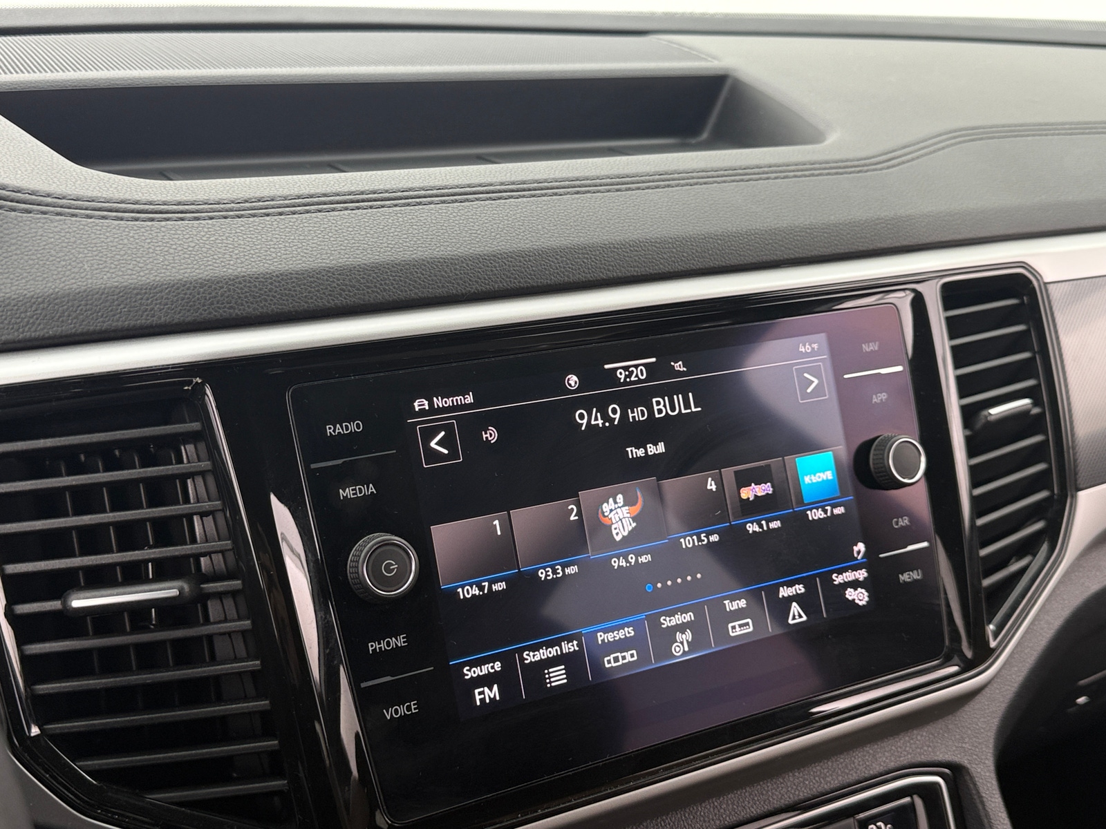 Thumbnail: 2021 Volkswagen Atlas - 3