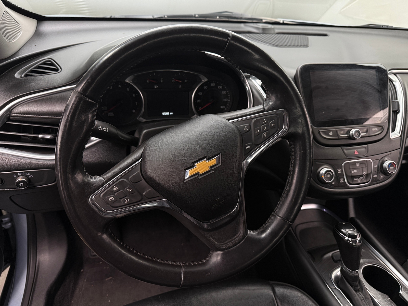 Thumbnail: 2018 Chevrolet Malibu - 4