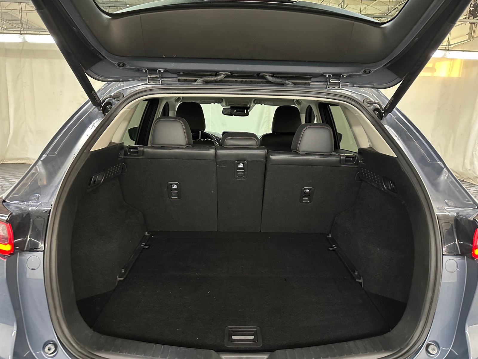 Thumbnail: 2023 Mazda CX-5 - 6