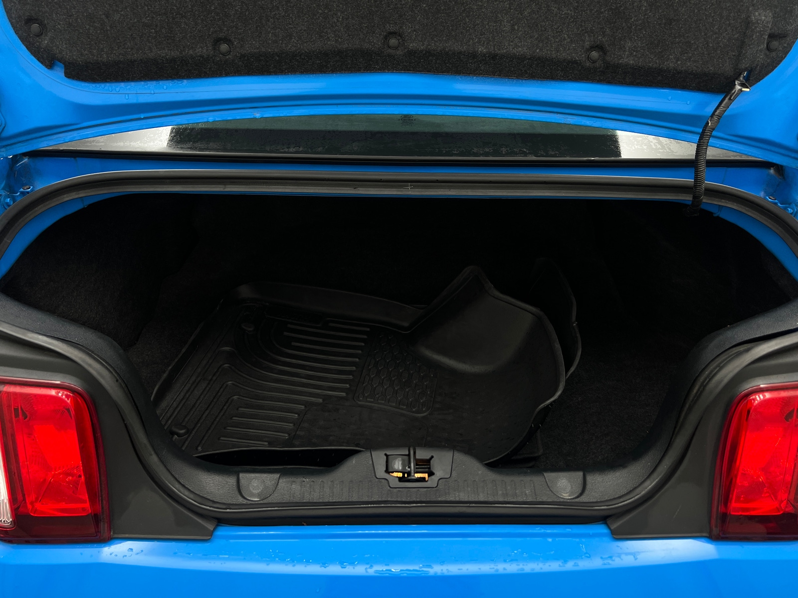 Thumbnail: 2012 Ford Mustang - 5