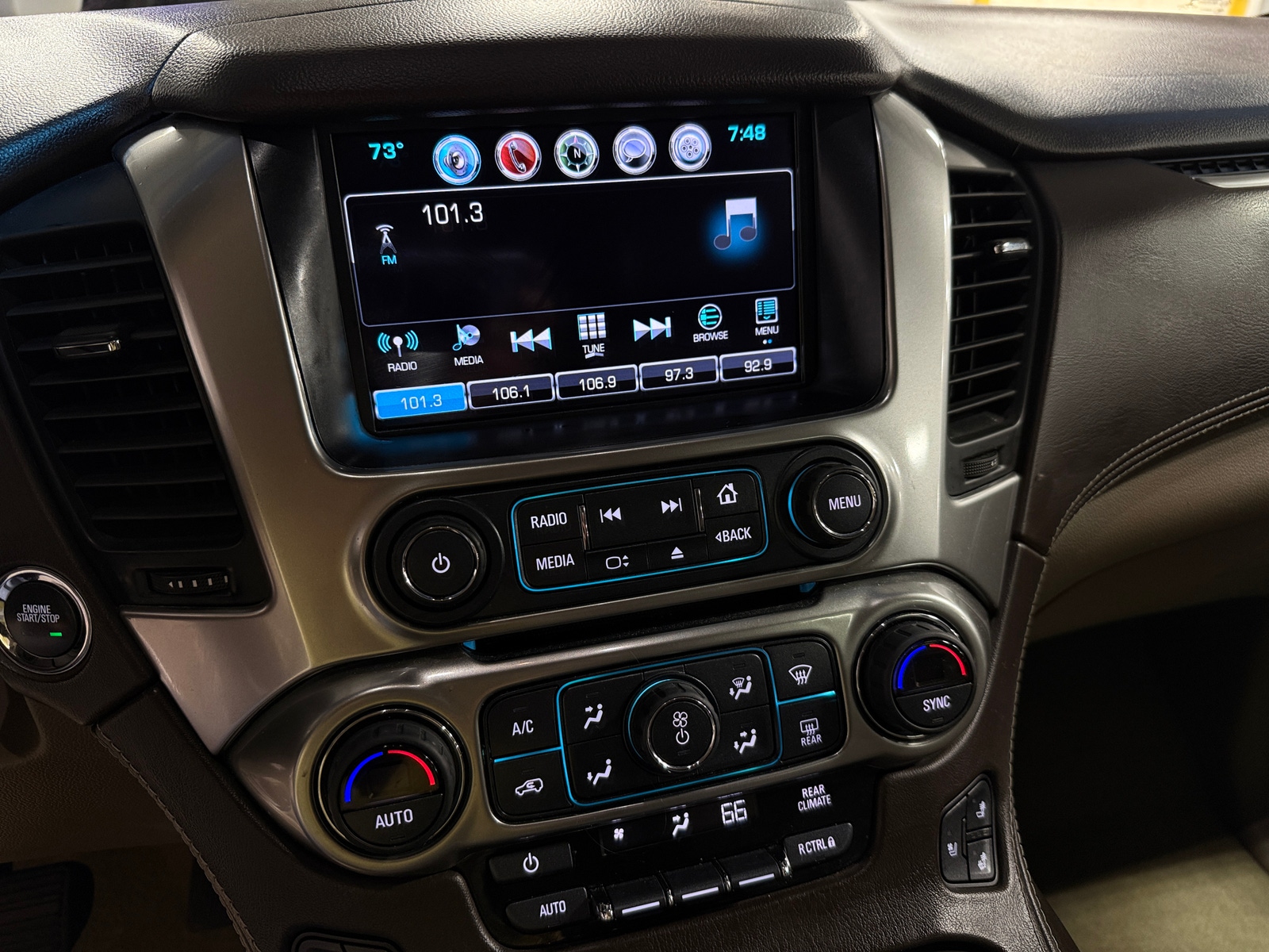 Thumbnail: 2017 Chevrolet Tahoe - 3