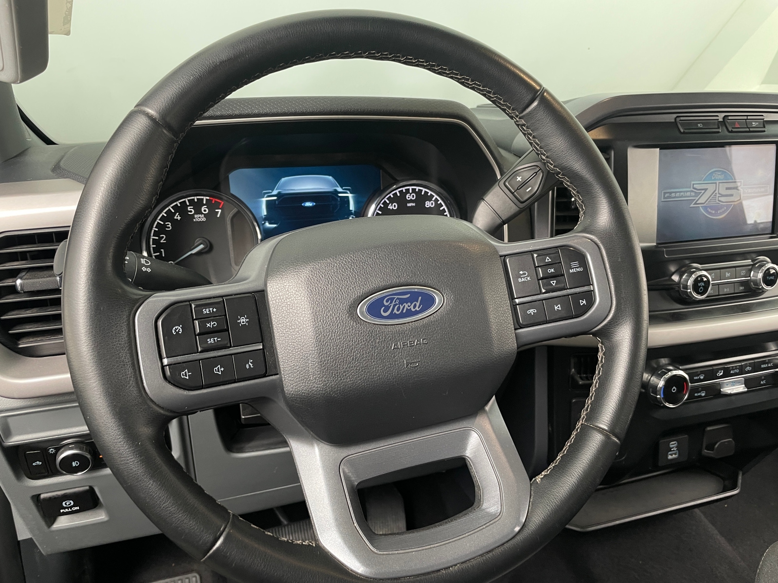 Thumbnail: 2023 Ford Econoline - 5