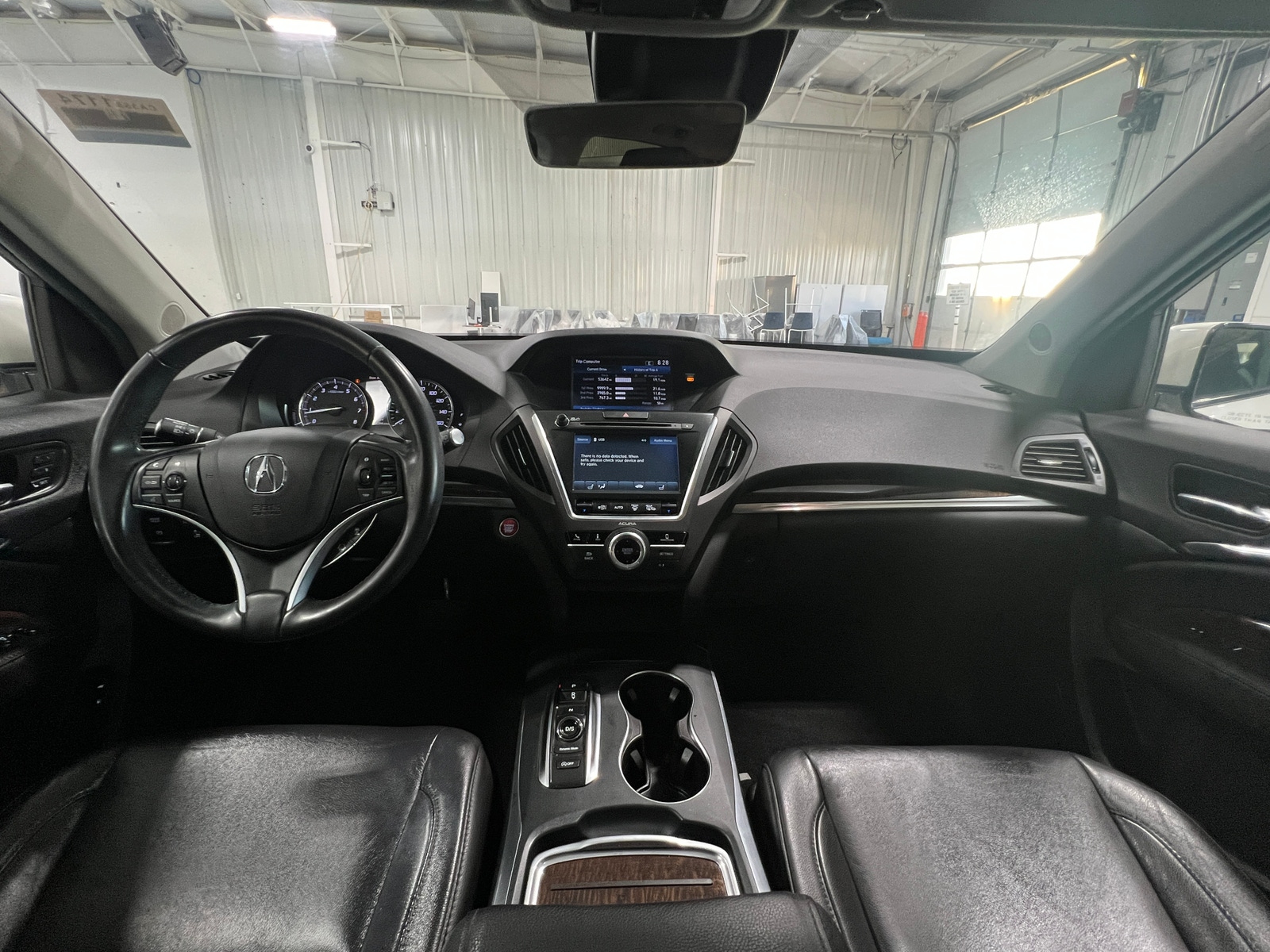 Thumbnail: 2019 Acura MDX - 2