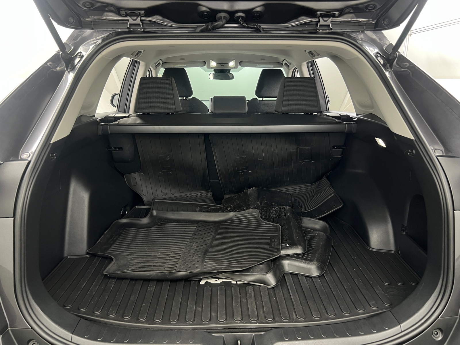 Thumbnail: 2024 Toyota RAV4 - 7