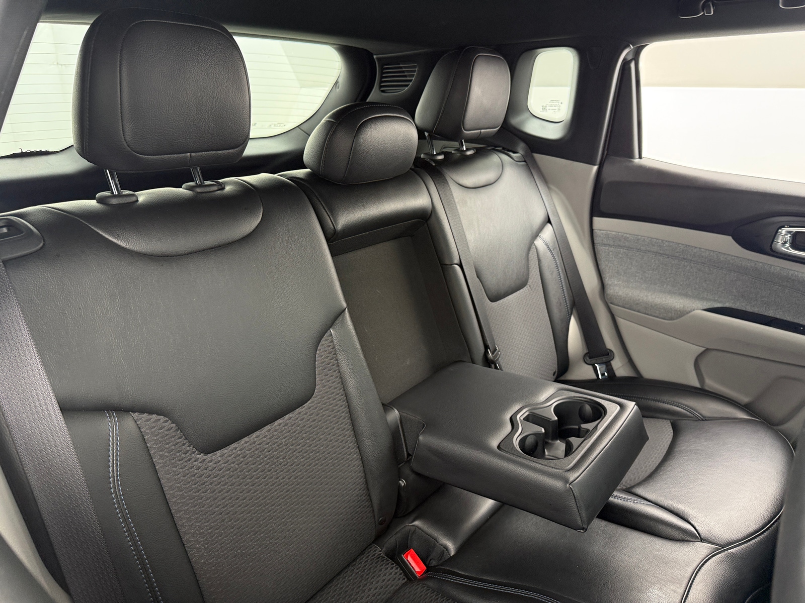 Thumbnail: 2023 Jeep Compass - 6