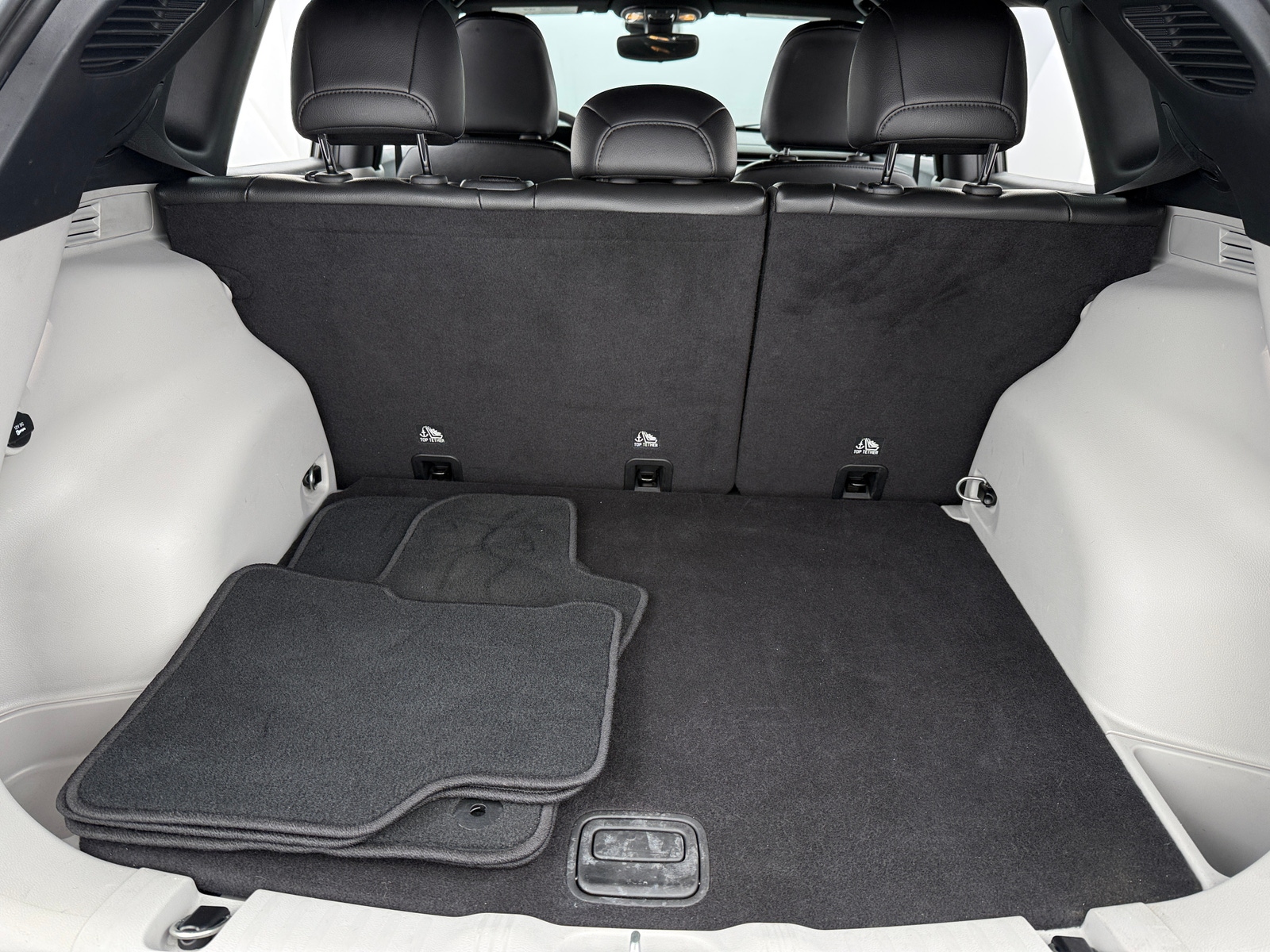 Thumbnail: 2023 Jeep Compass - 7