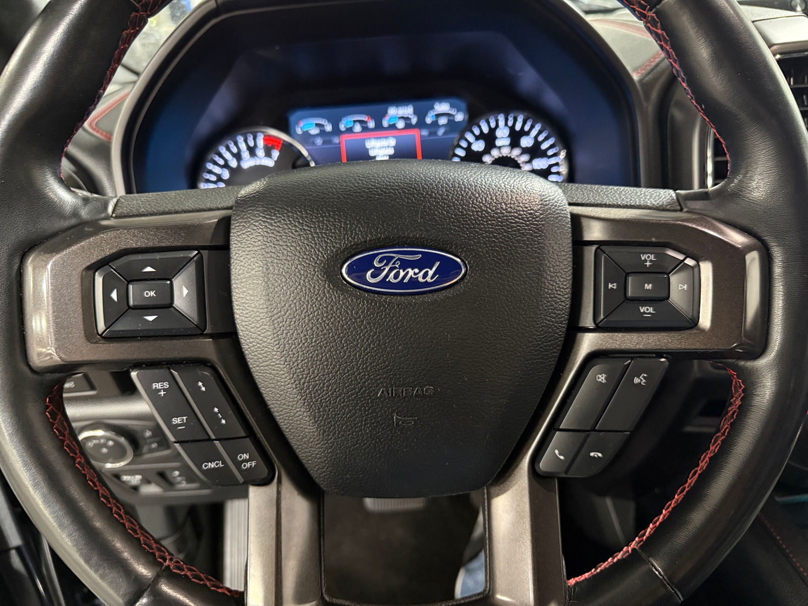 Thumbnail: 2021 Ford Expedition - 4