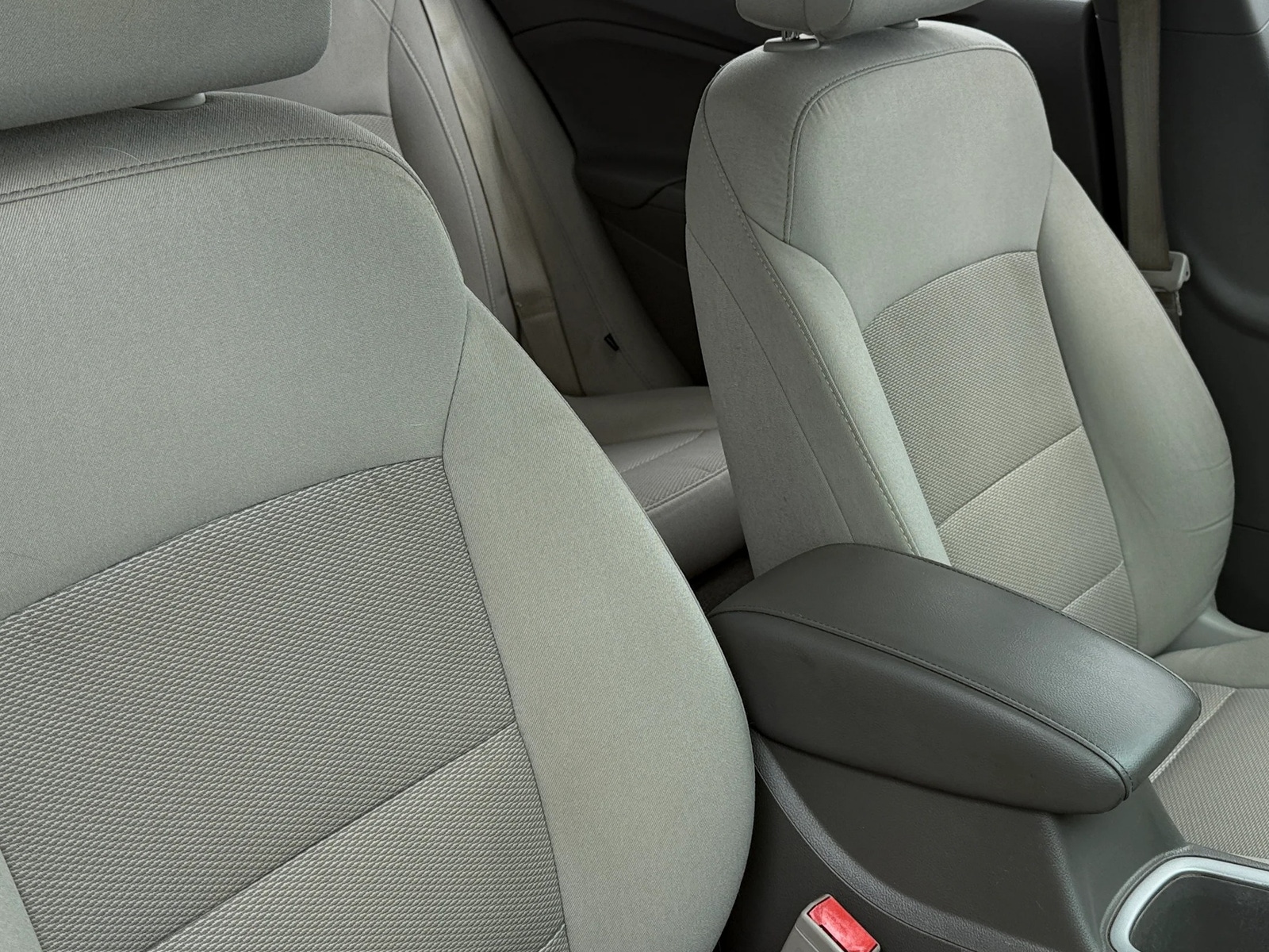 Thumbnail: 2017 Chevrolet Cruze - 2