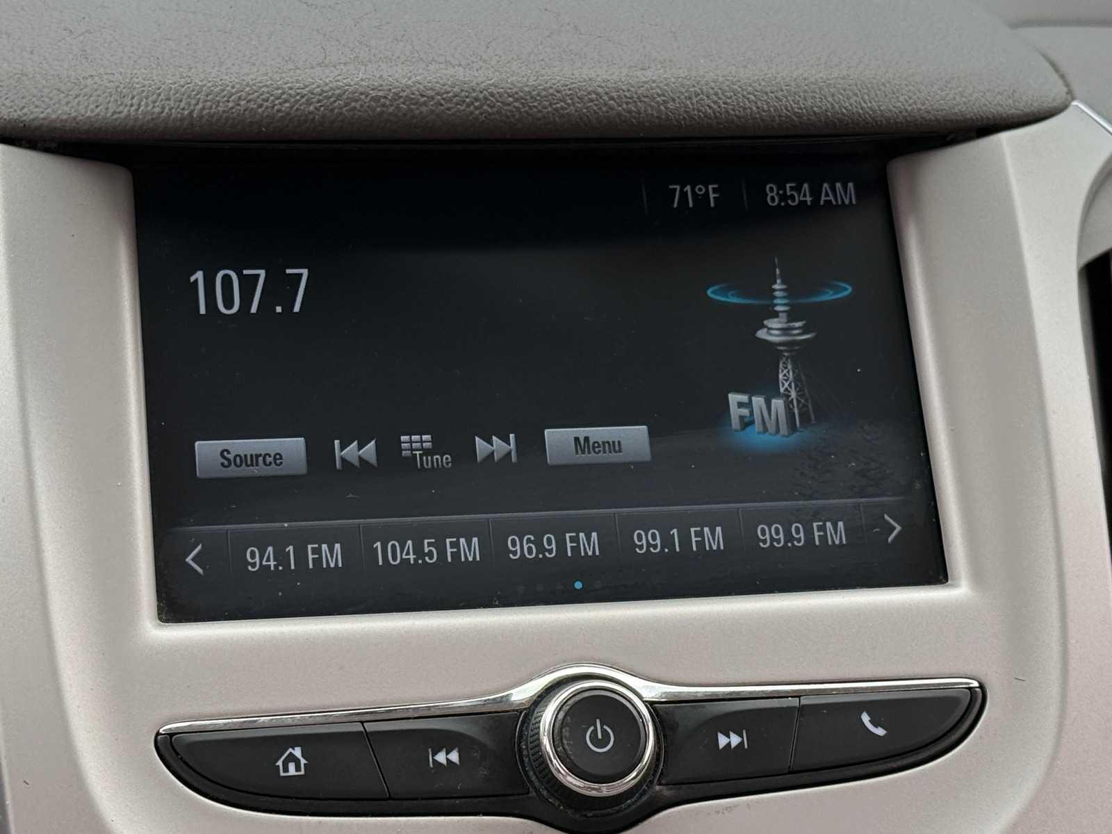 Thumbnail: 2017 Chevrolet Cruze - 4