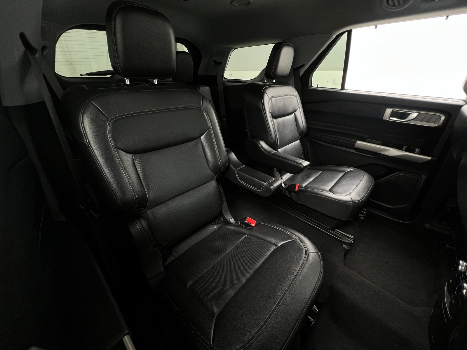 Thumbnail: 2022 Ford Explorer - 5