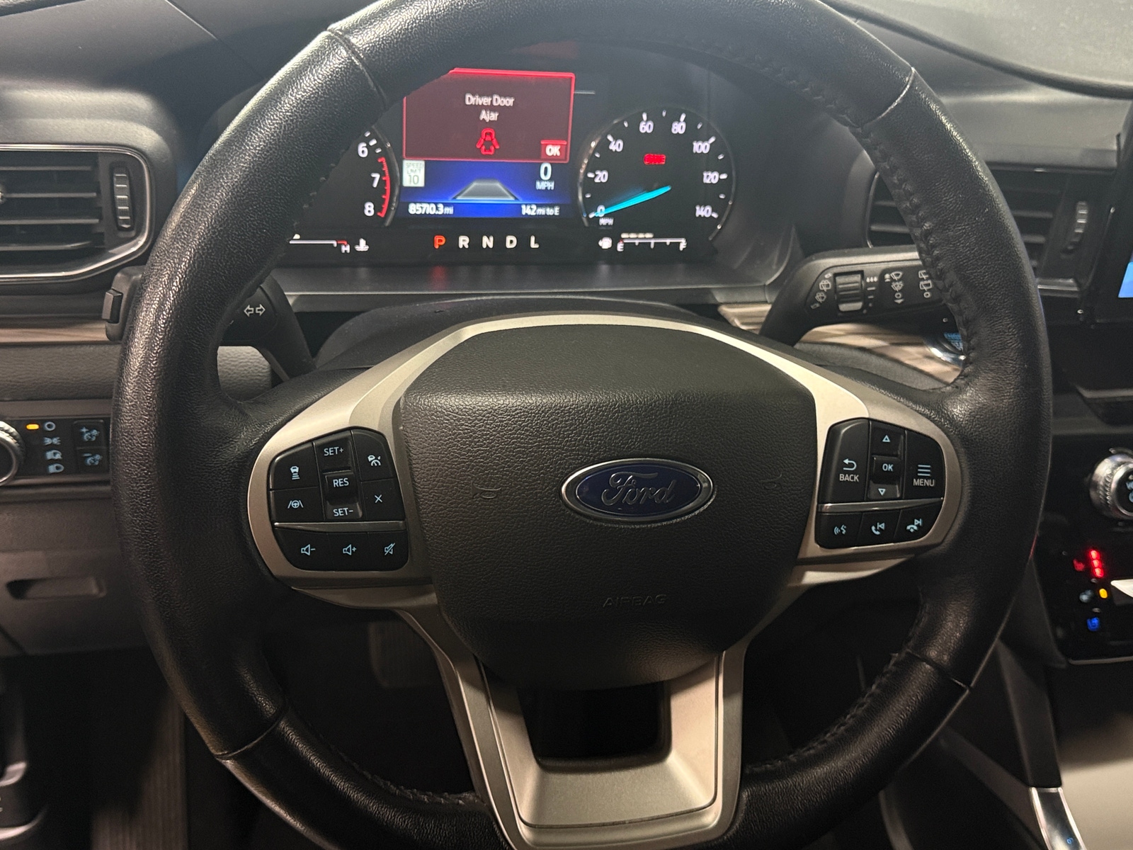 Thumbnail: 2022 Ford Explorer - 4