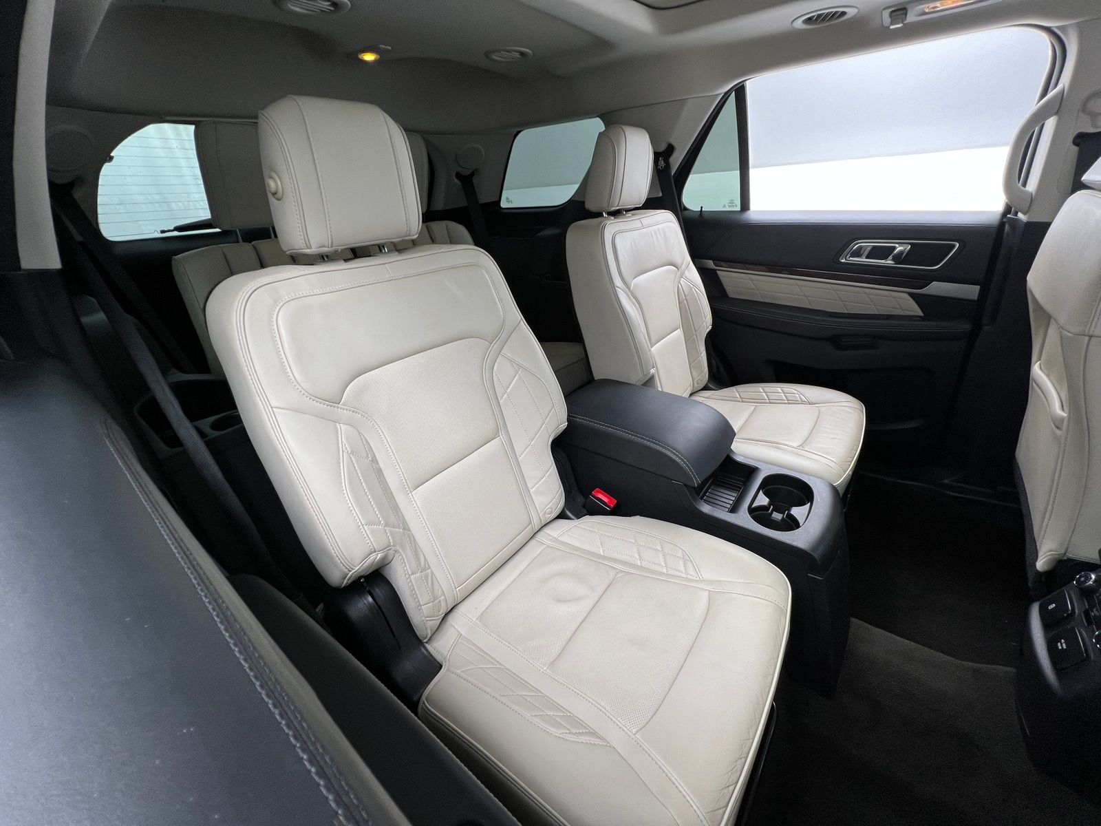 Thumbnail: 2016 Ford Explorer - 5