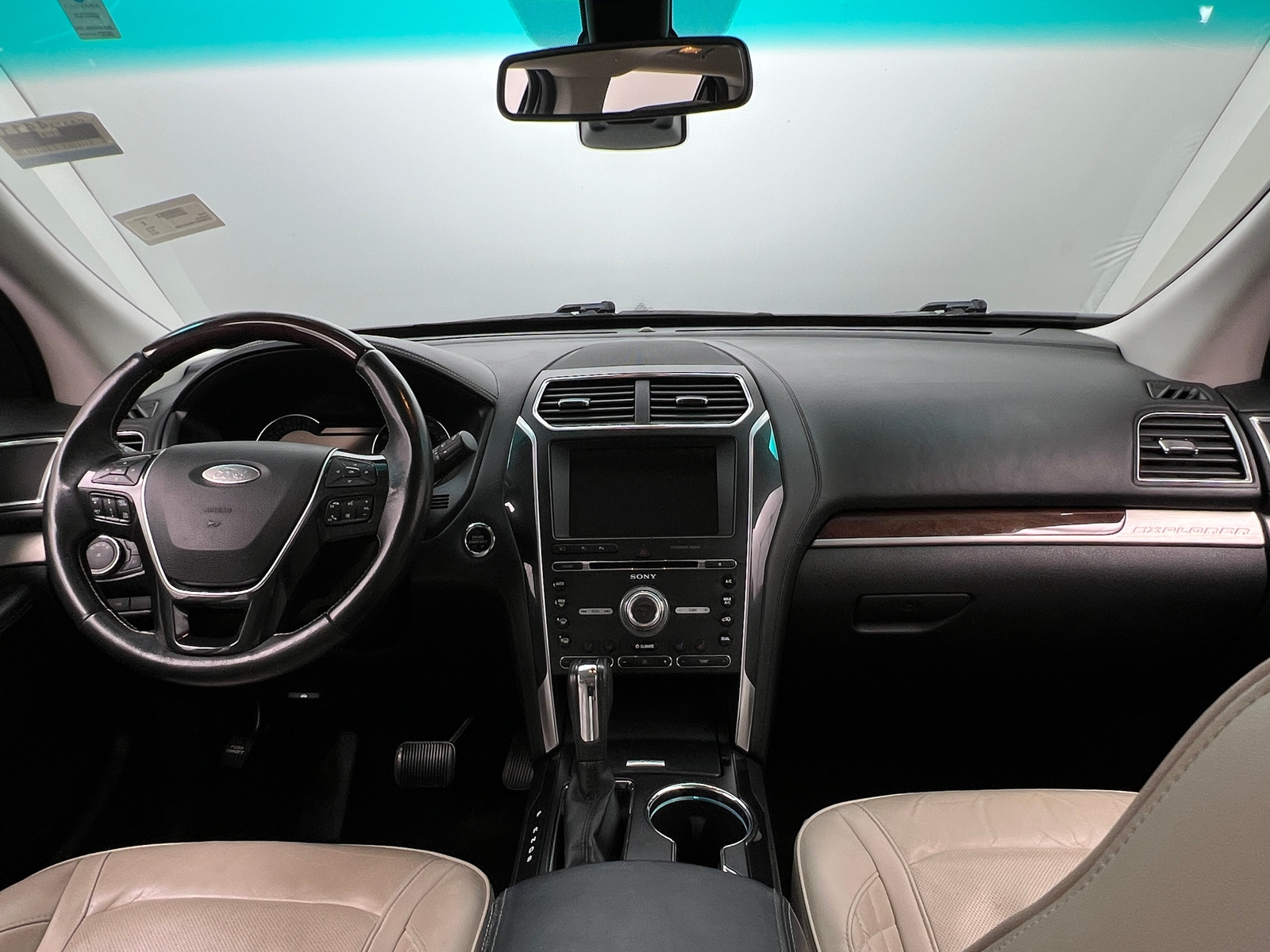 Thumbnail: 2016 Ford Explorer - 2