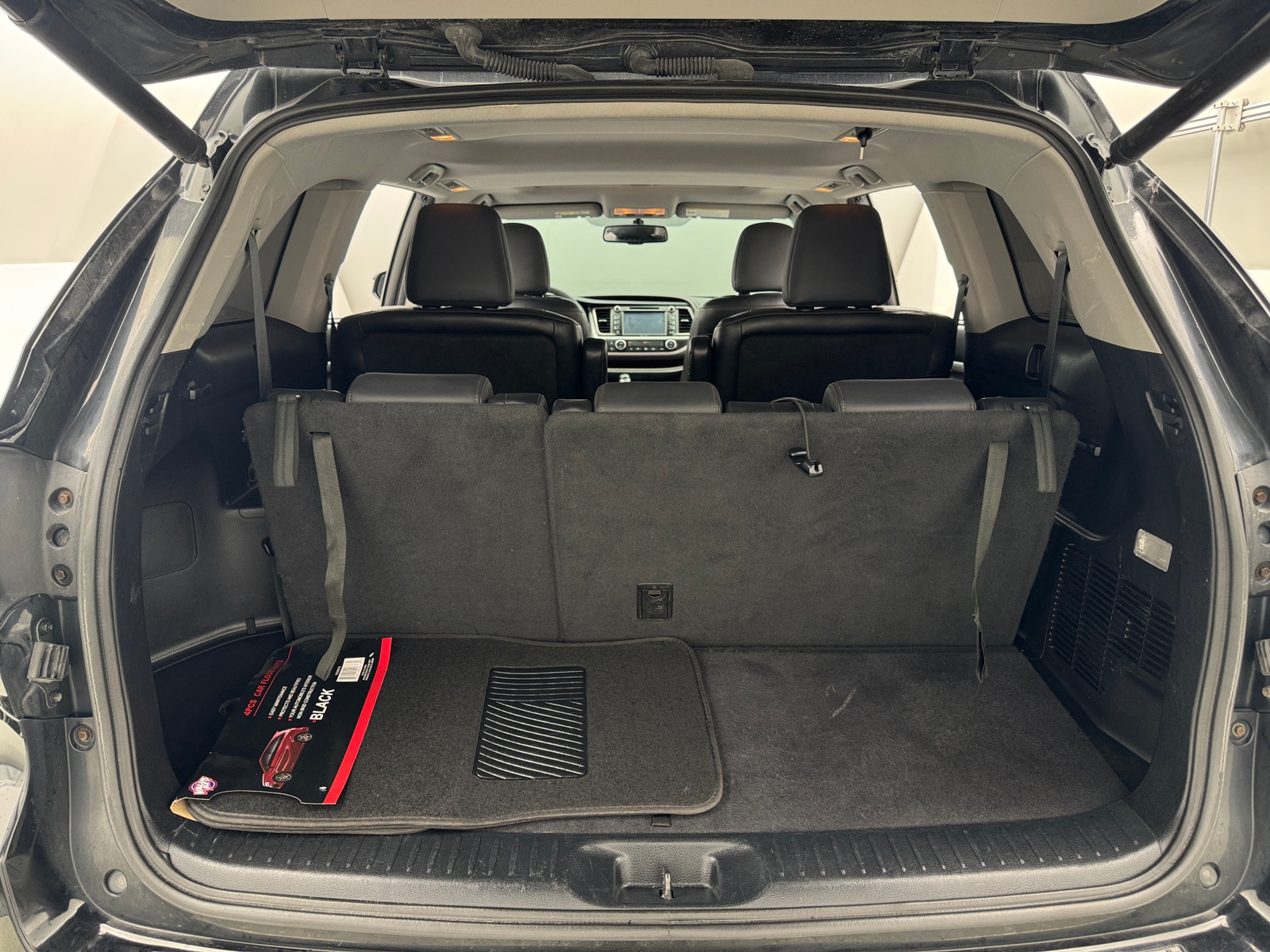 Thumbnail: 2014 Toyota Highlander - 6