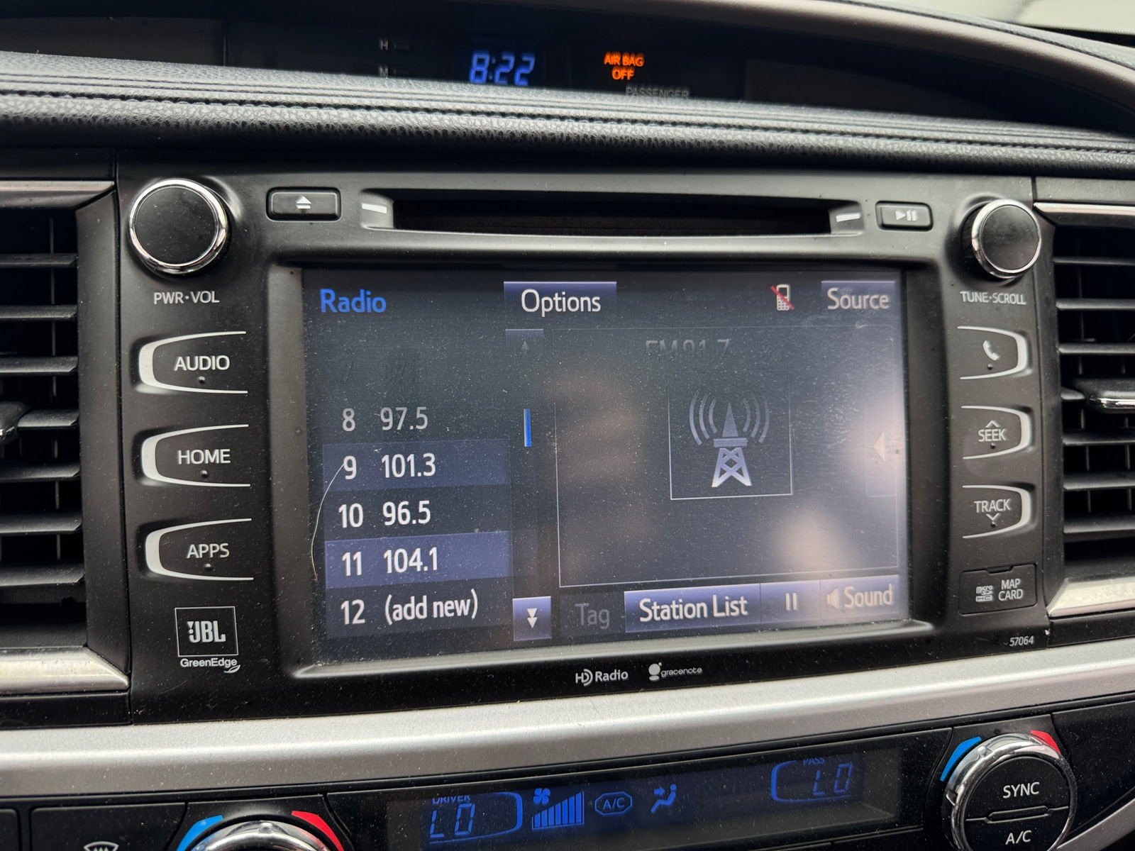 Thumbnail: 2014 Toyota Highlander - 3