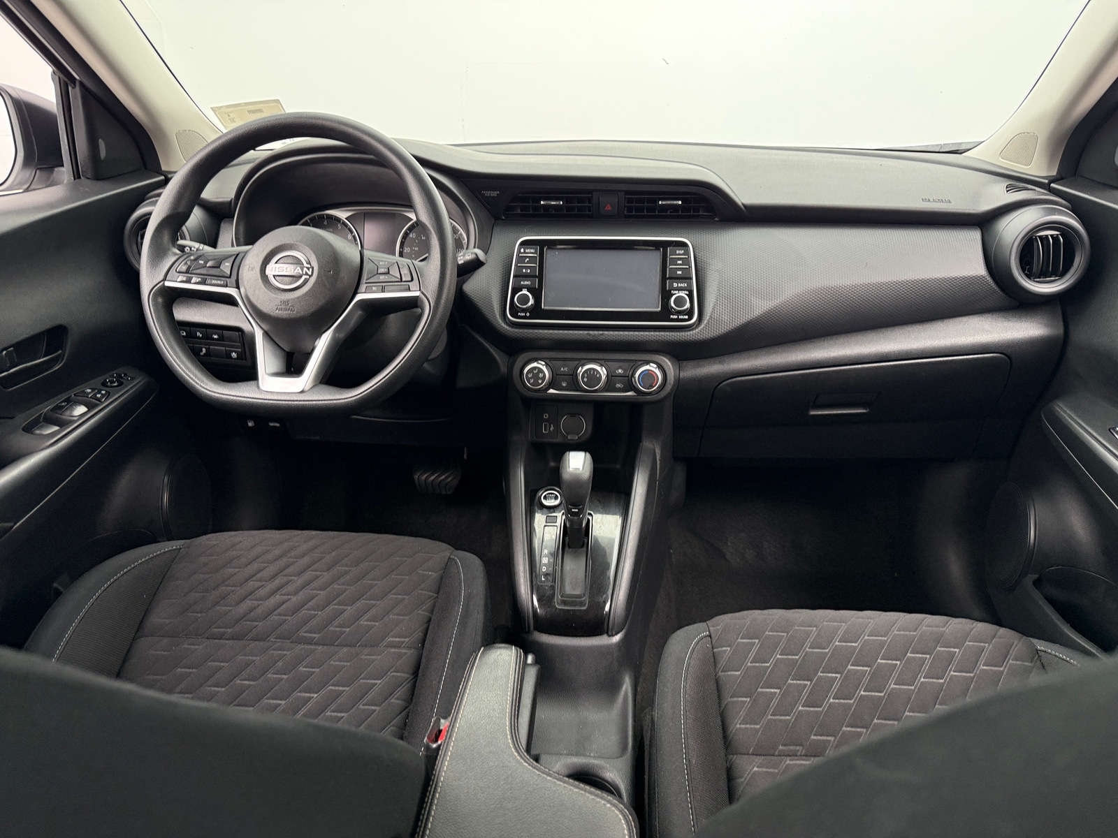 Thumbnail: 2022 Nissan Kicks - 3