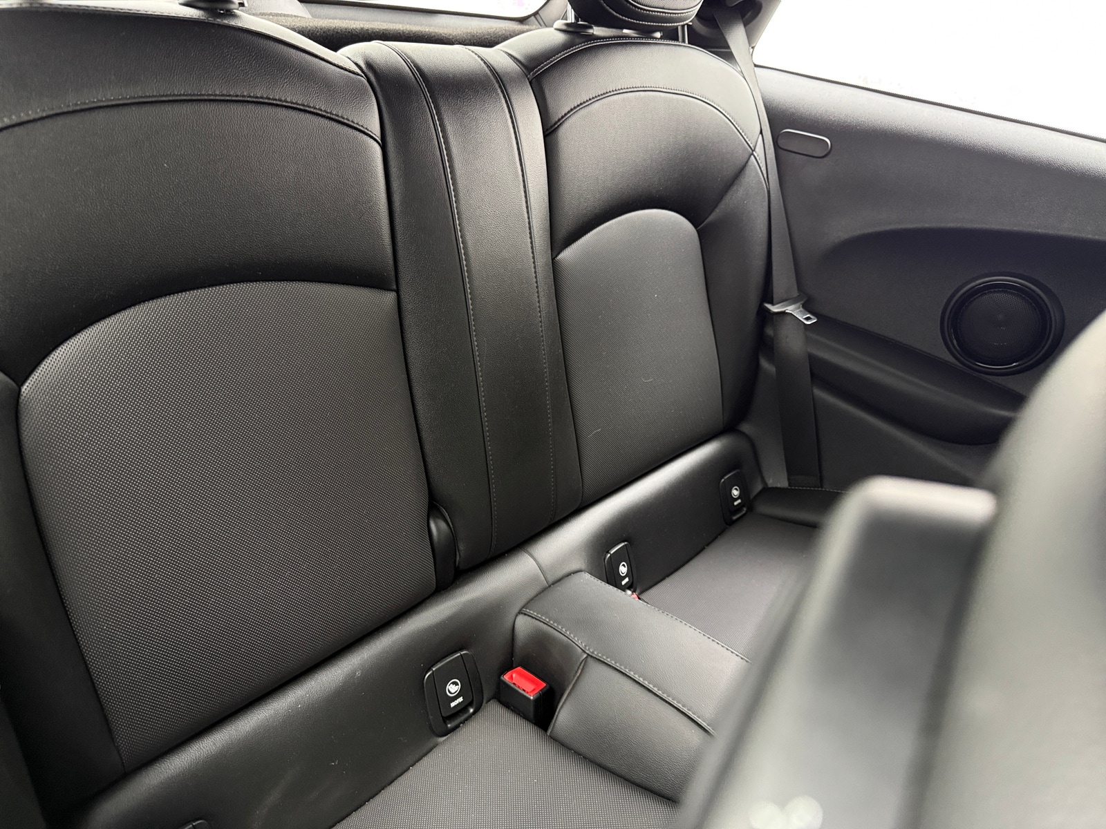 Thumbnail: 2017 MINI Cooper Hardtop - 5