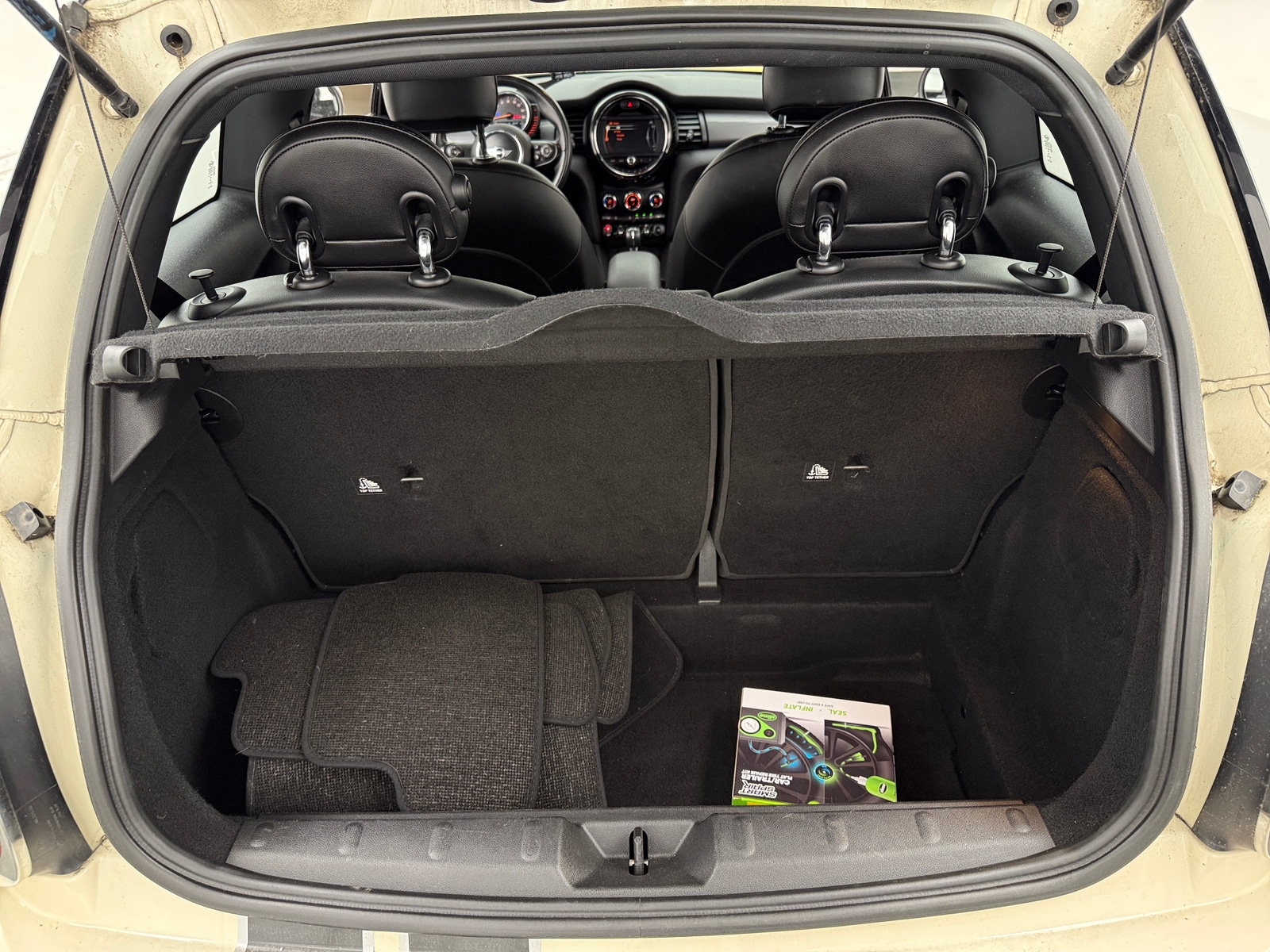 Thumbnail: 2017 MINI Cooper Hardtop - 6