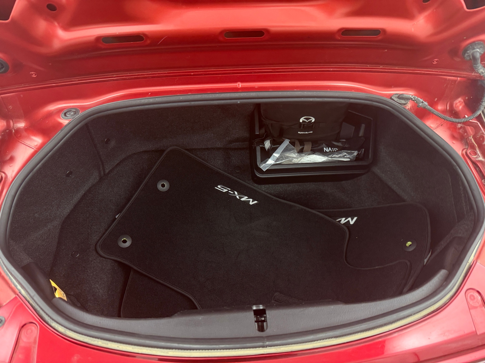 Thumbnail: 2018 Mazda MX-5 Miata - 5