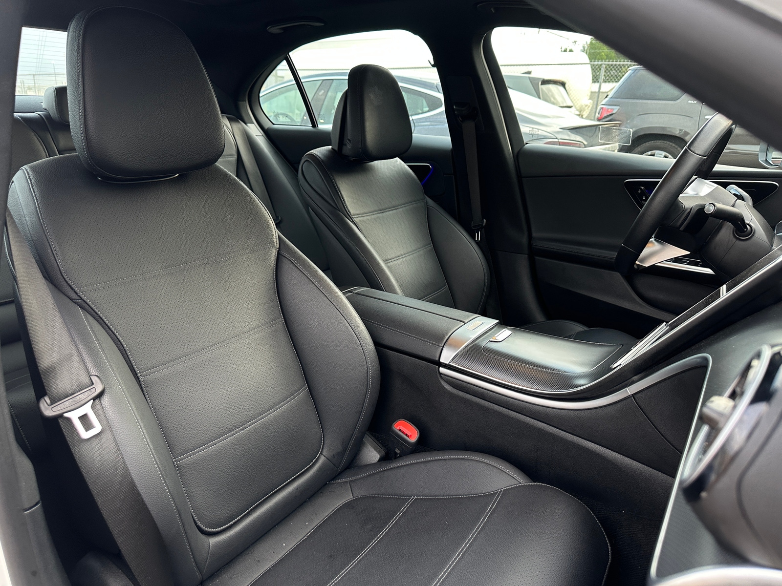 Thumbnail: 2024 Mercedes-Benz C-Class - 2