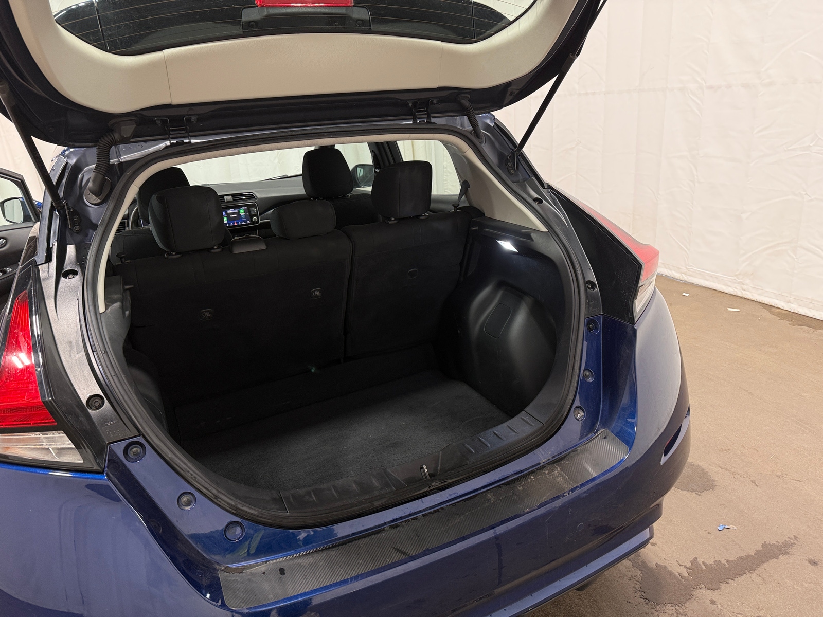 Thumbnail: 2021 Nissan Leaf - 7