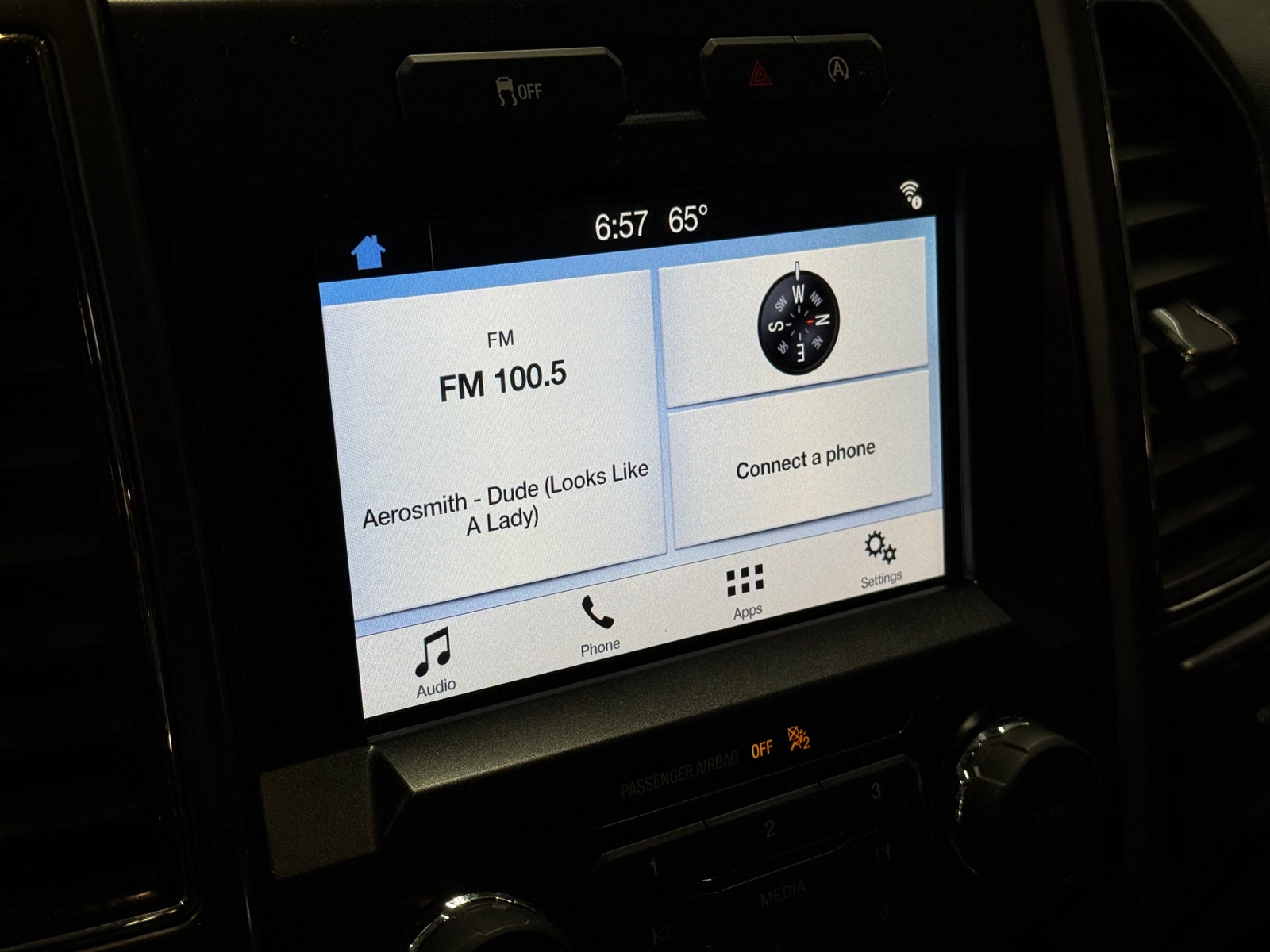 Thumbnail: 2019 Ford Econoline - 4