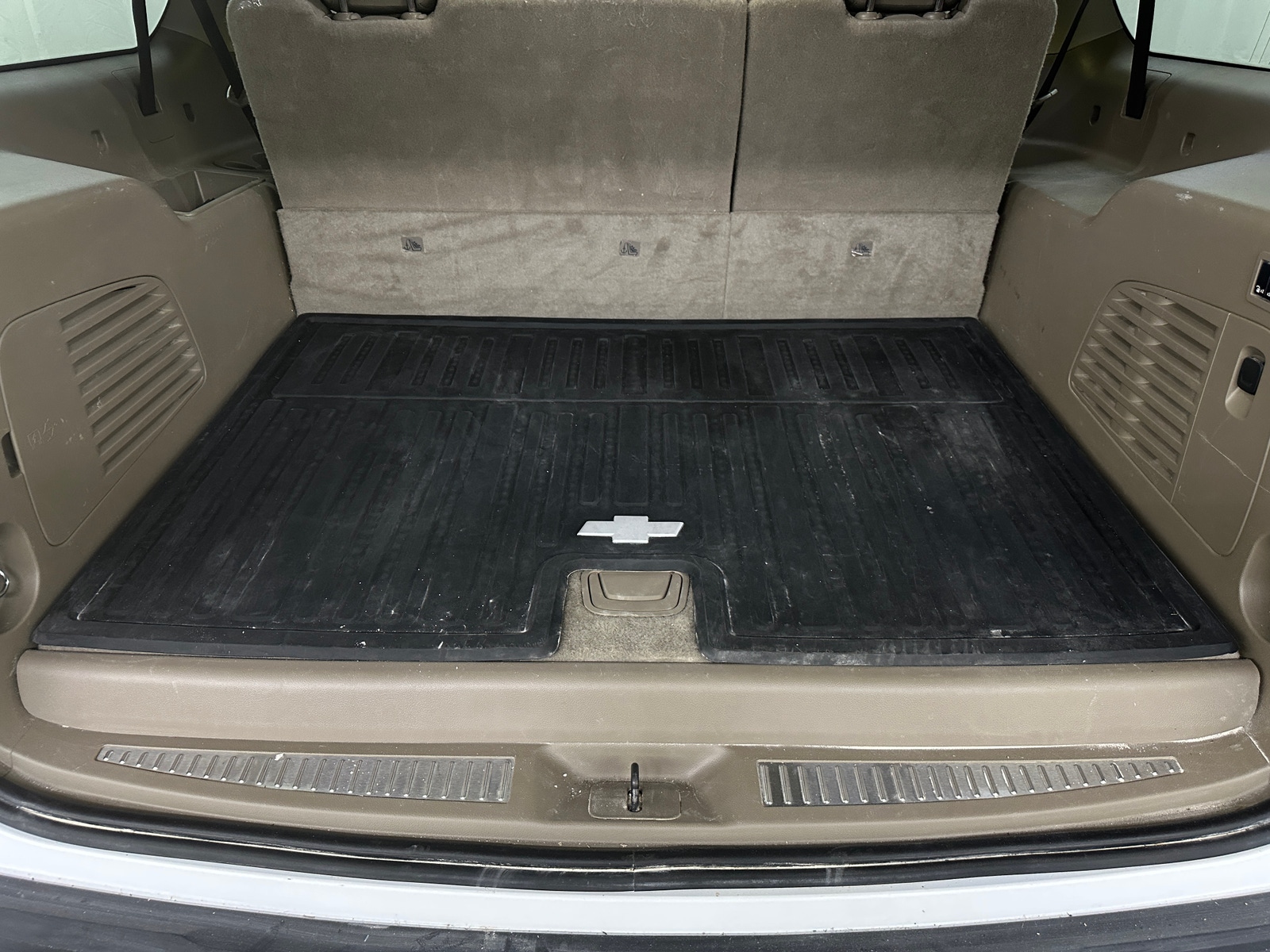 Thumbnail: 2019 Chevrolet Suburban - 6