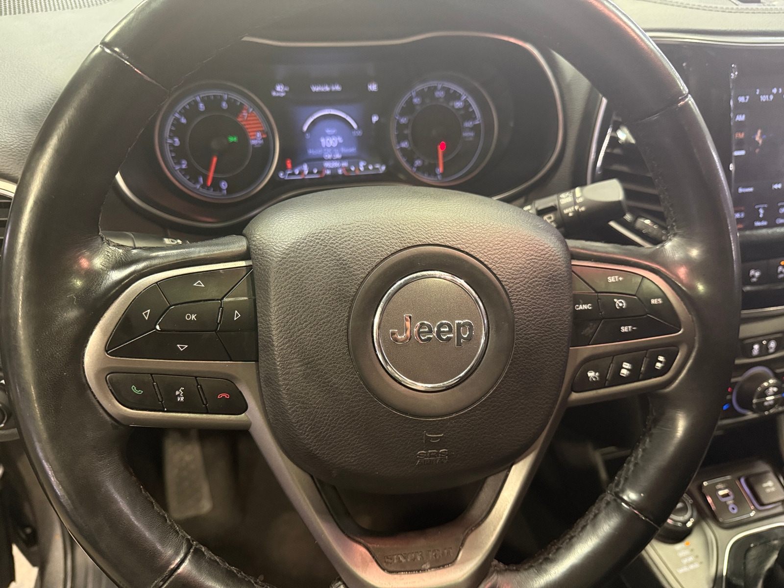 Thumbnail: 2019 Jeep Cherokee - 4