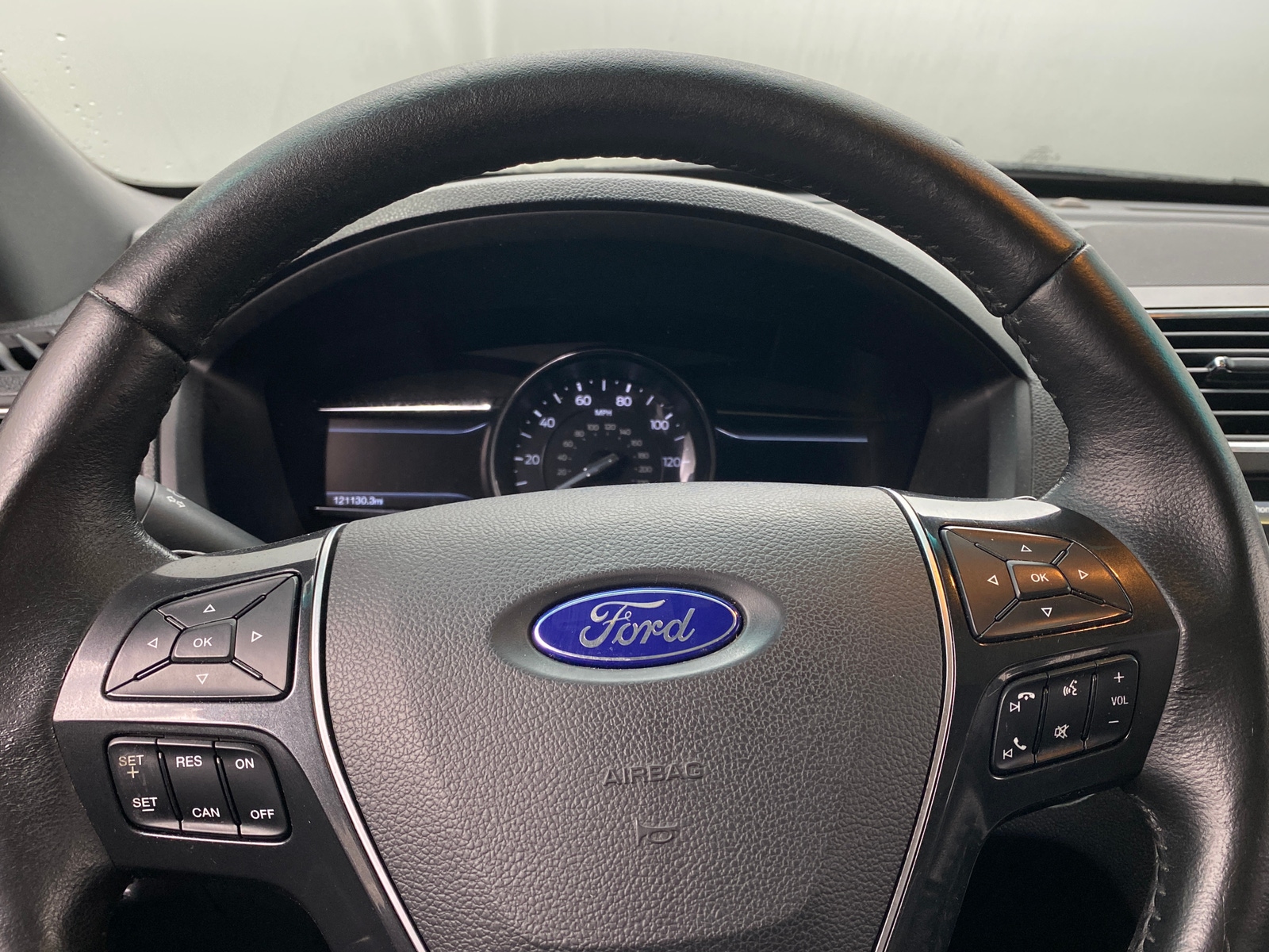 Thumbnail: 2016 Ford Explorer - 4