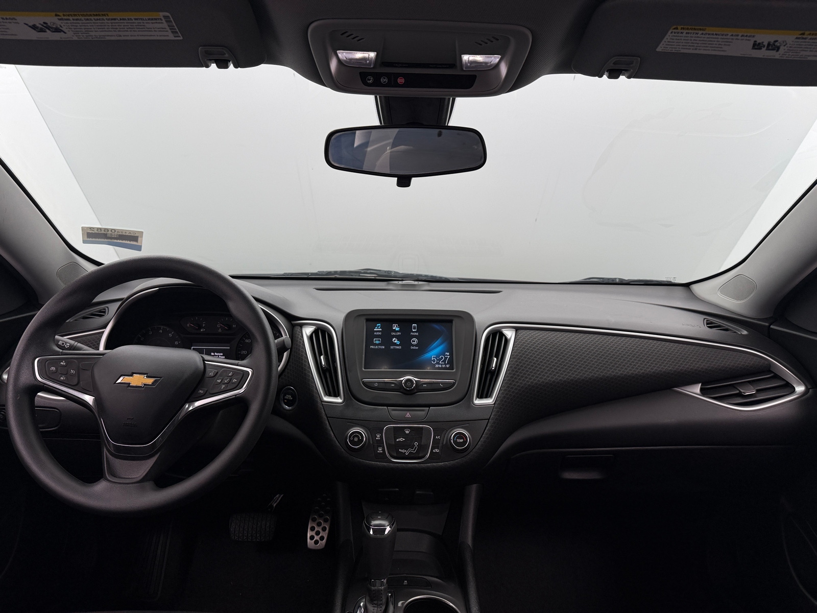 Thumbnail: 2016 Chevrolet Malibu - 3