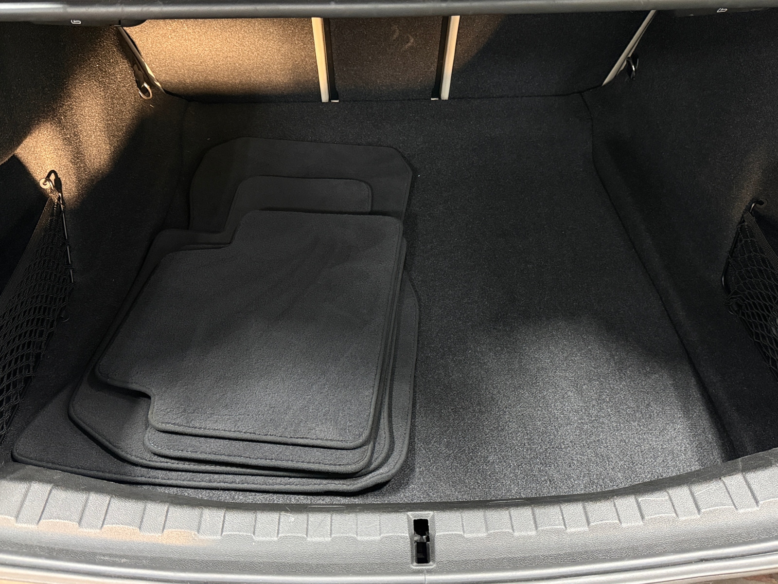 Thumbnail: 2020 BMW 3 Series - 6