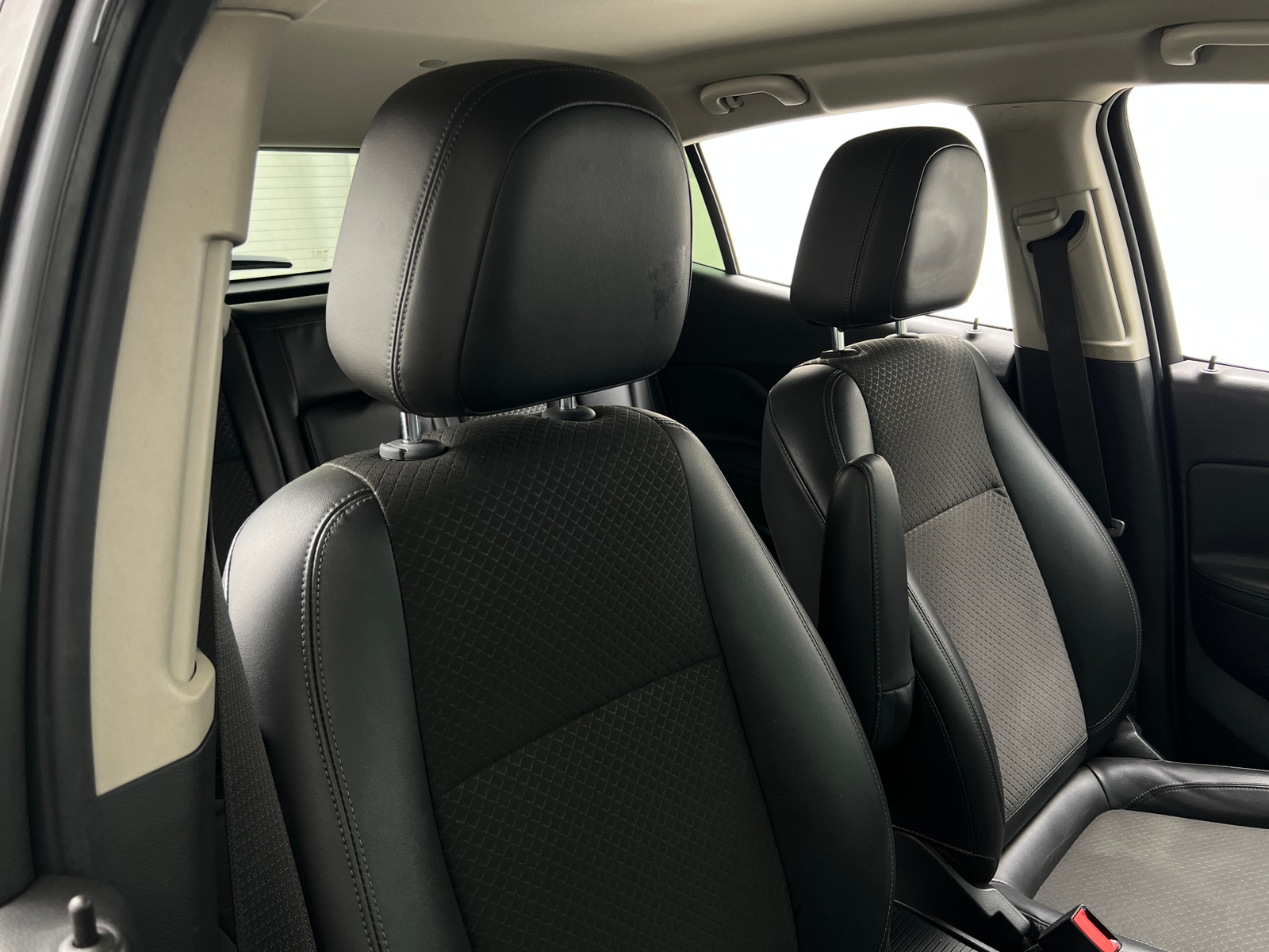 Thumbnail: 2018 Buick Encore - 2