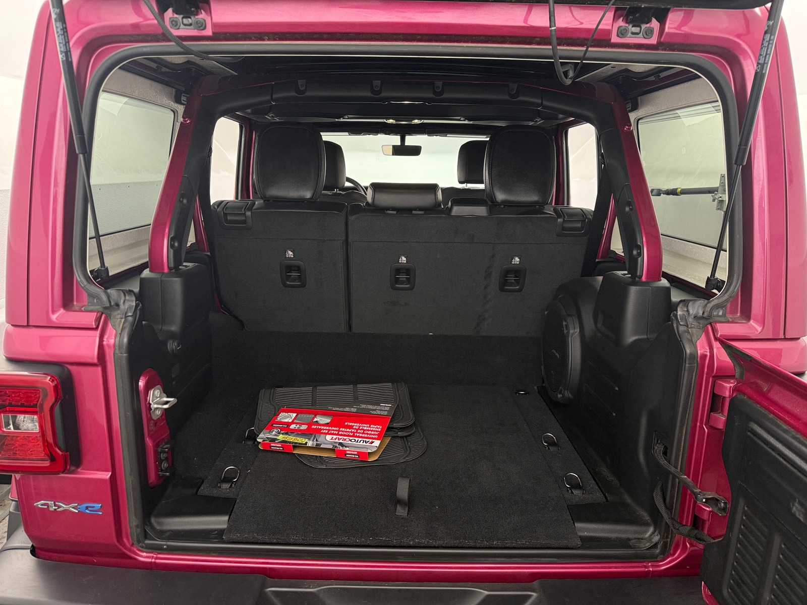 Thumbnail: 2022 Jeep Wrangler - 6