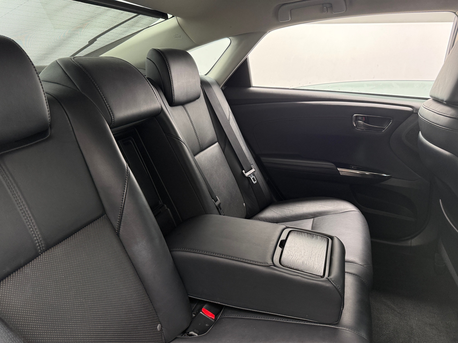 Thumbnail: 2016 Toyota Avalon - 5