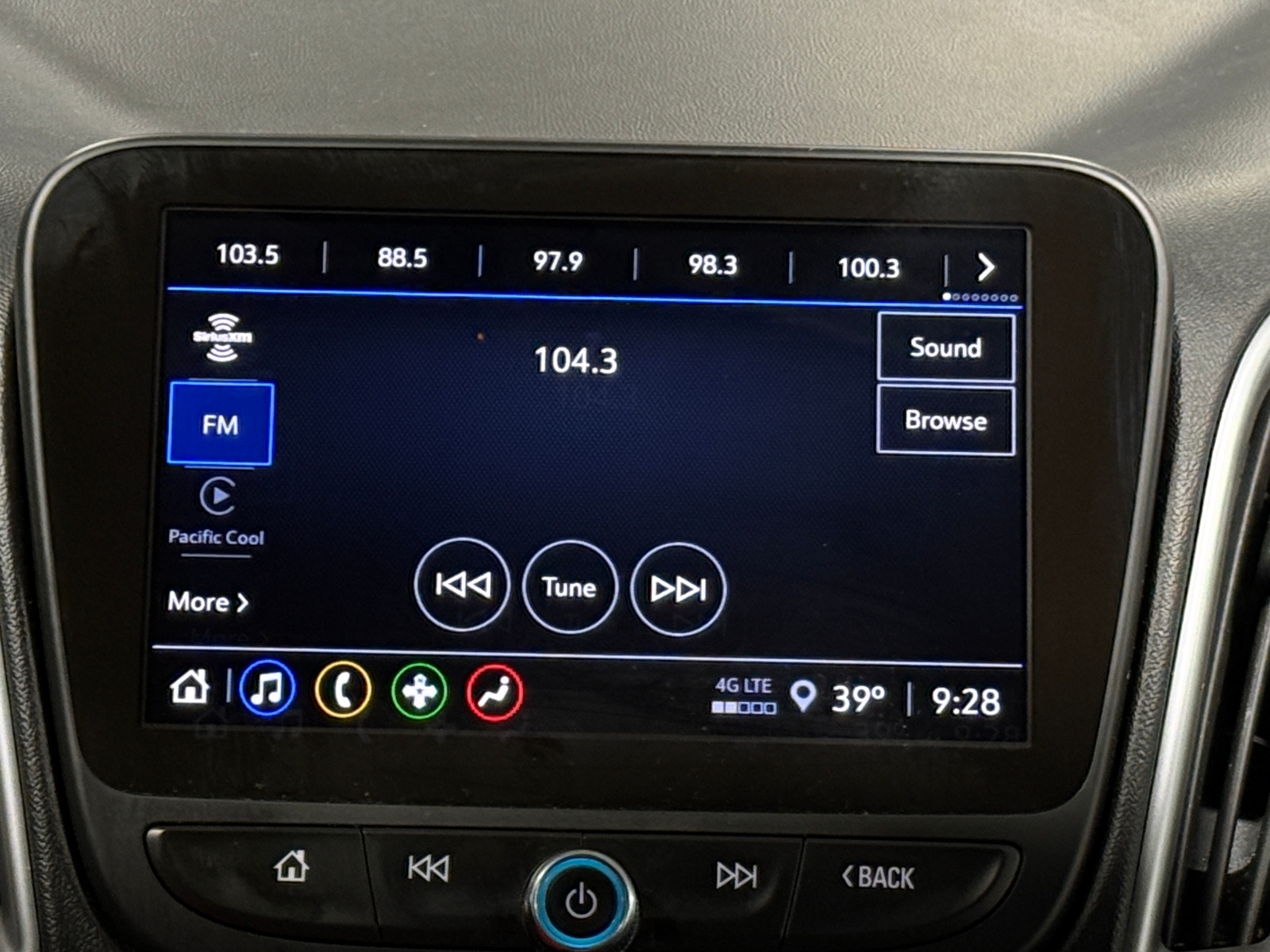 Thumbnail: 2024 Chevrolet Malibu - 4