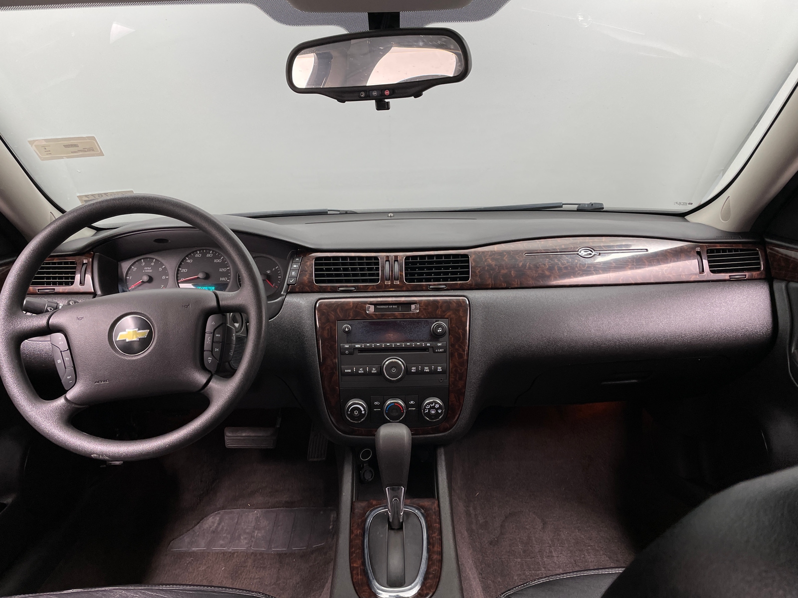 Thumbnail: 2015 Chevrolet Impala - 3