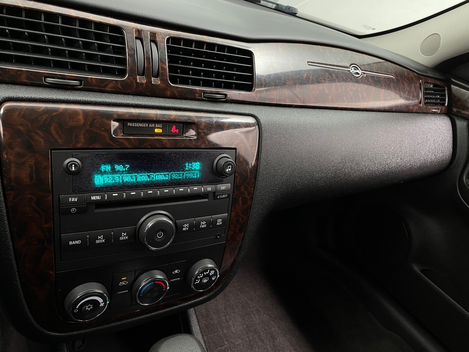 Thumbnail: 2015 Chevrolet Impala - 4