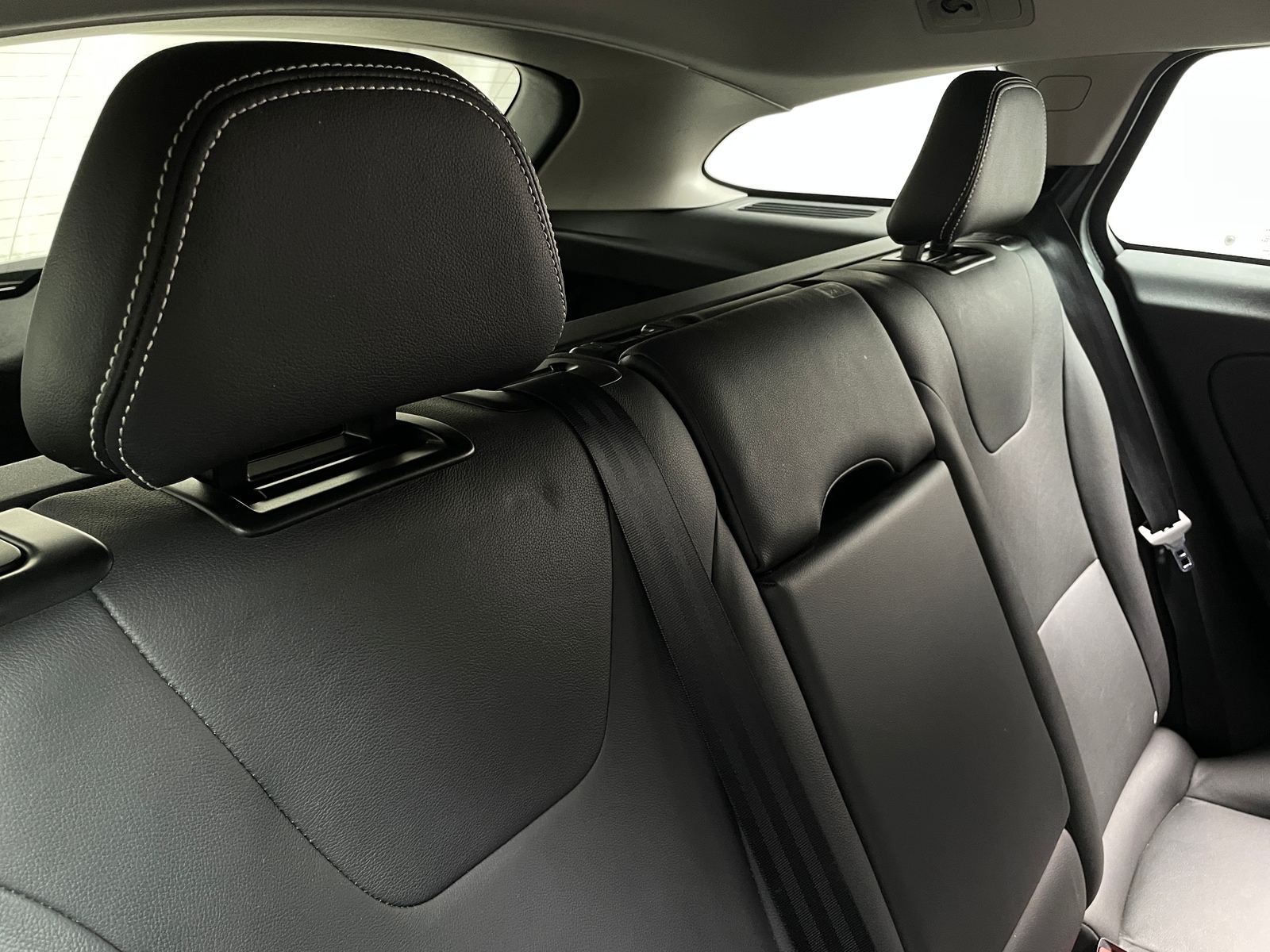 Thumbnail: 2018 Volvo V60 - 5